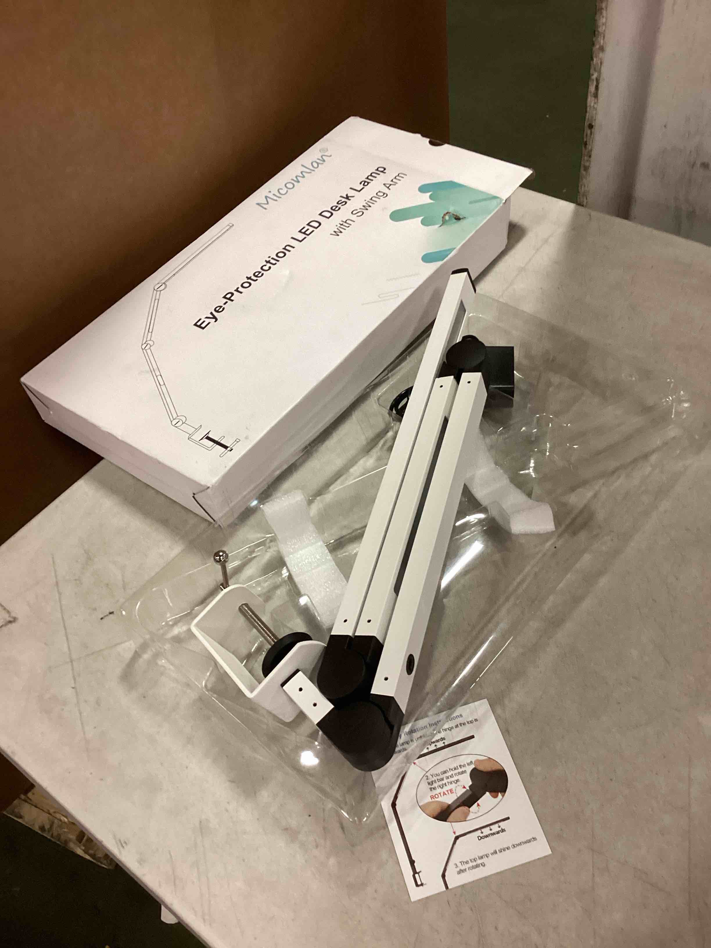 https://s3.amazonaws.com/lotting-images-prod/bidfta/YEL6728885_1723577514358.jpeg