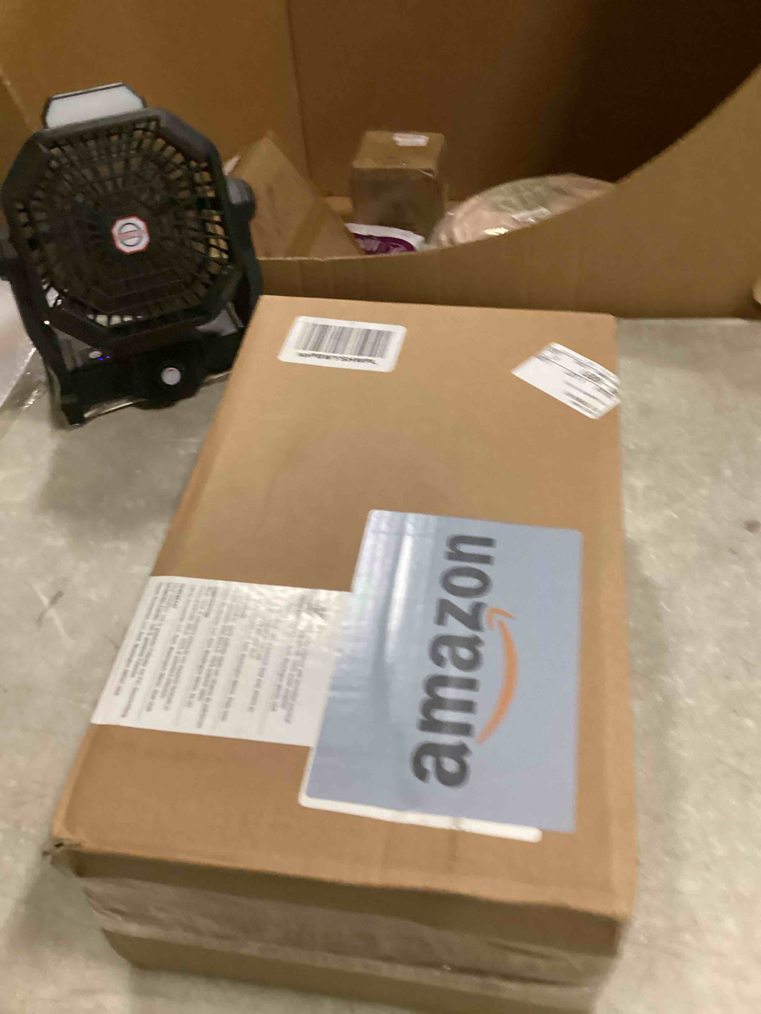 https://s3.amazonaws.com/lotting-images-prod/bidfta/YEL6730199_1722880194851.jpeg