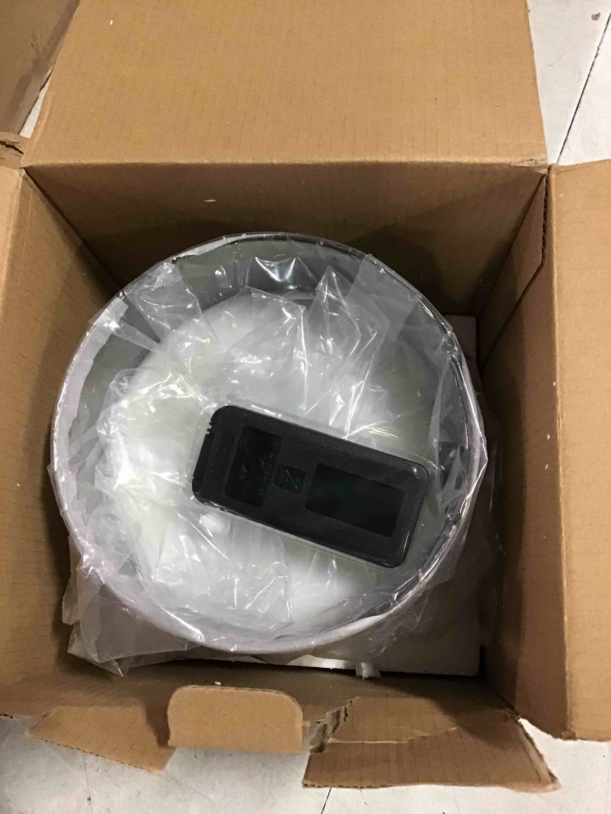 https://s3.amazonaws.com/lotting-images-prod/bidfta/YEL6732768_1722480367435.jpeg