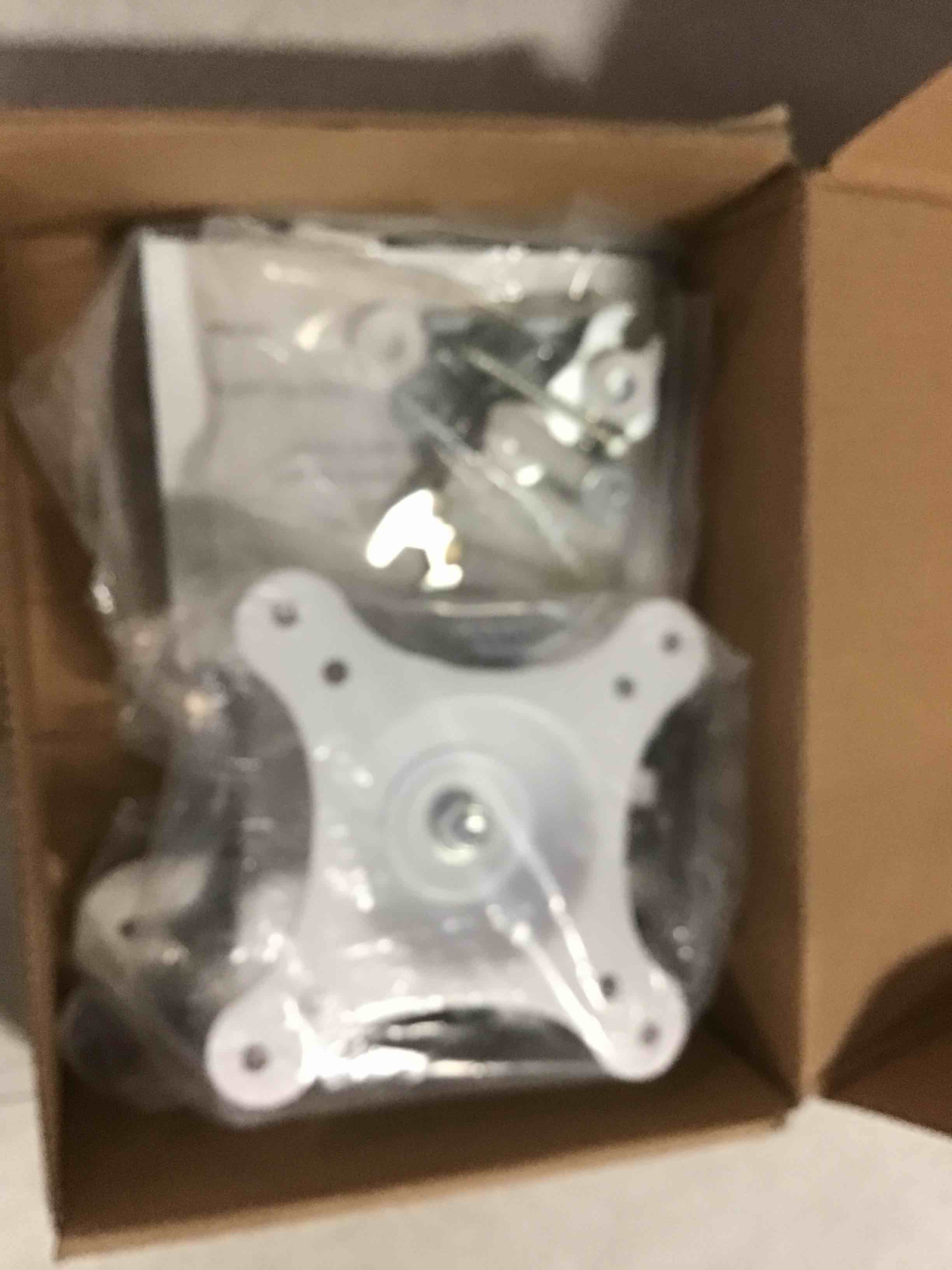 https://s3.amazonaws.com/lotting-images-prod/bidfta/YEL6733525_1722865268337.jpeg