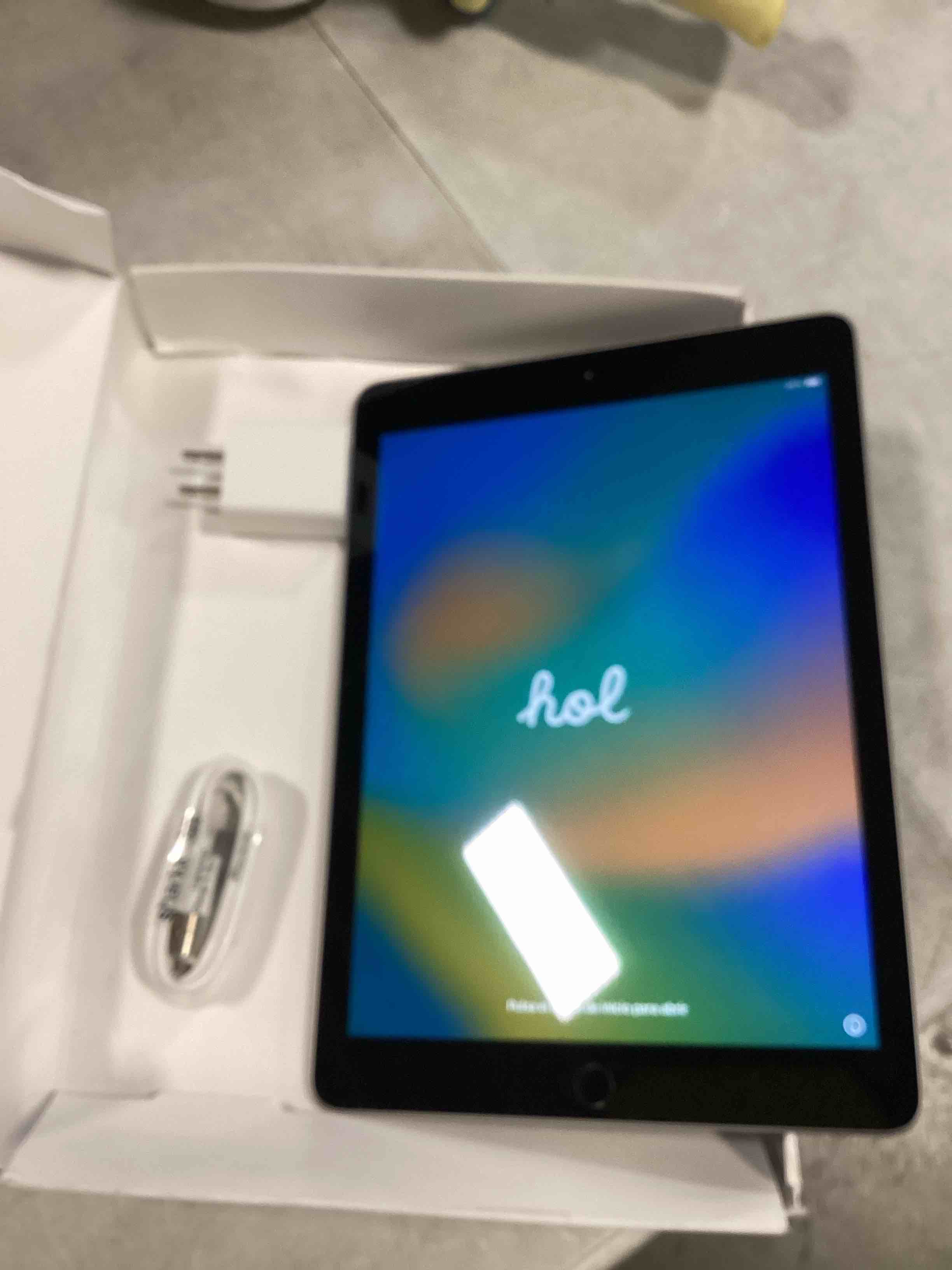 https://s3.amazonaws.com/lotting-images-prod/bidfta/YEL6734592_1724091840545.jpeg