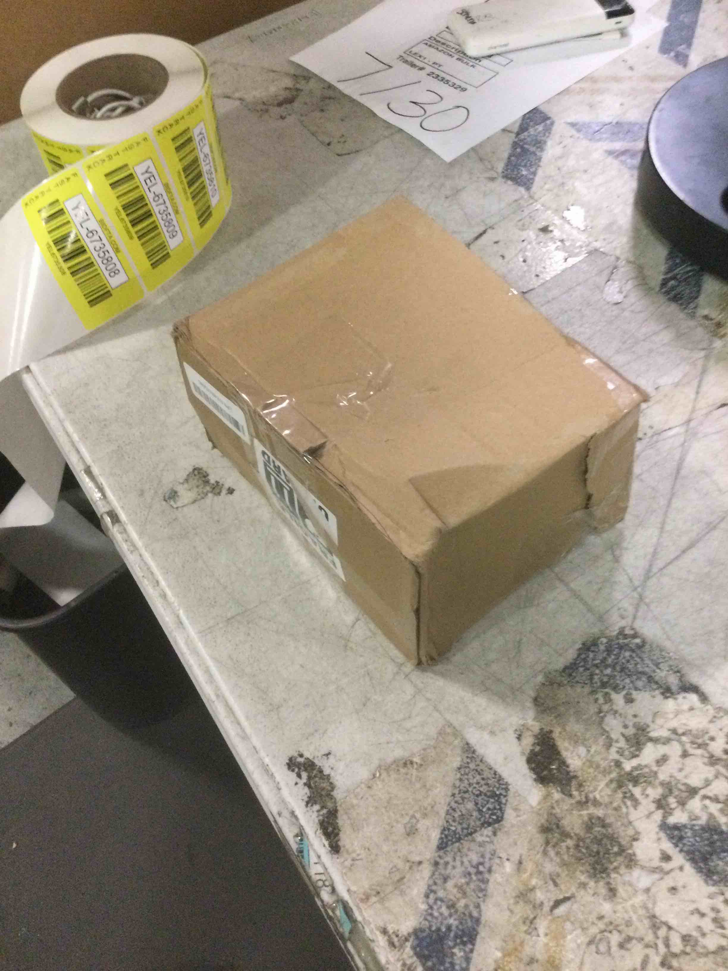 https://s3.amazonaws.com/lotting-images-prod/bidfta/YEL6735808_1722609253798.jpeg