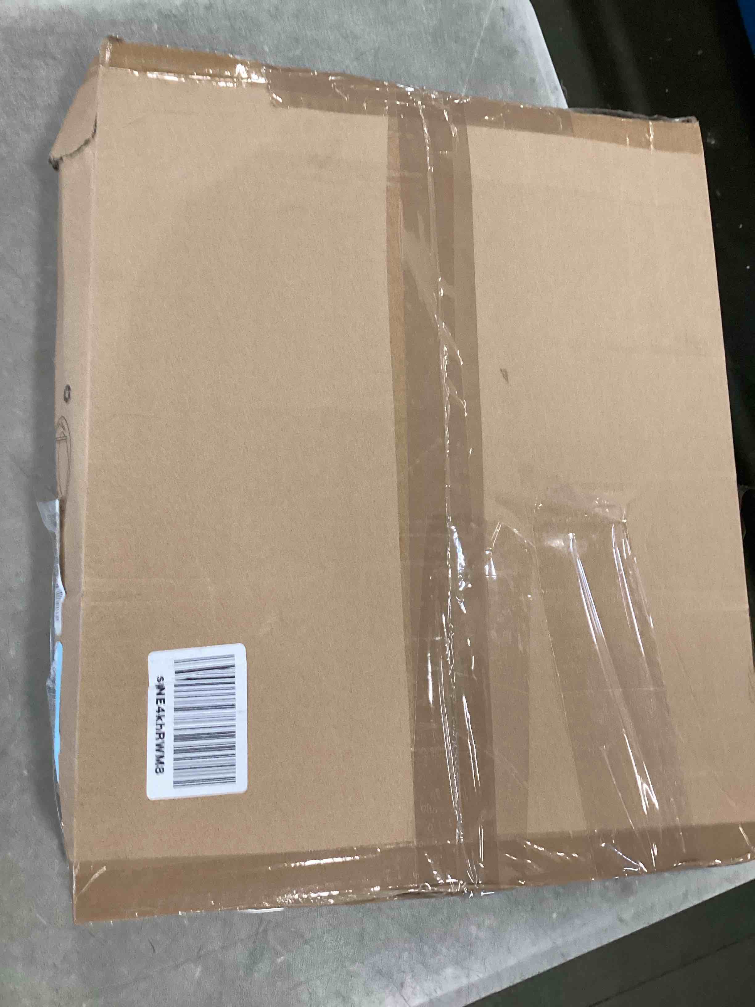 https://s3.amazonaws.com/lotting-images-prod/bidfta/YEL6736600_1723243031361.jpeg