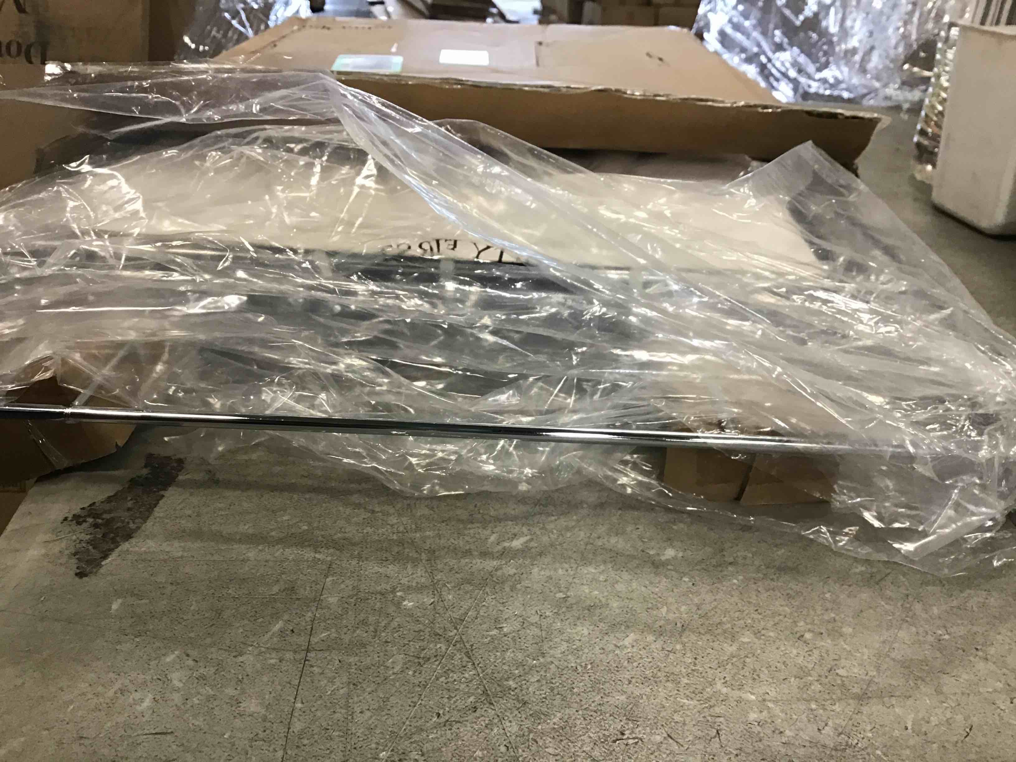 https://s3.amazonaws.com/lotting-images-prod/bidfta/YEL6736787_1723474264166.jpeg