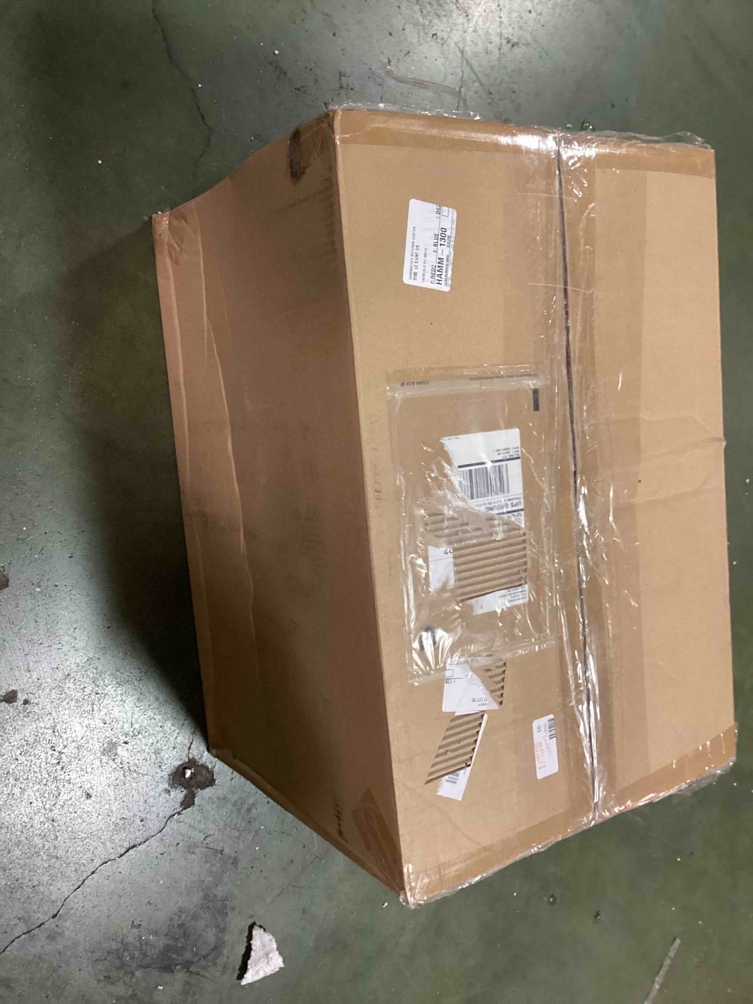 https://s3.amazonaws.com/lotting-images-prod/bidfta/YEL6738825_1723060996593.jpeg