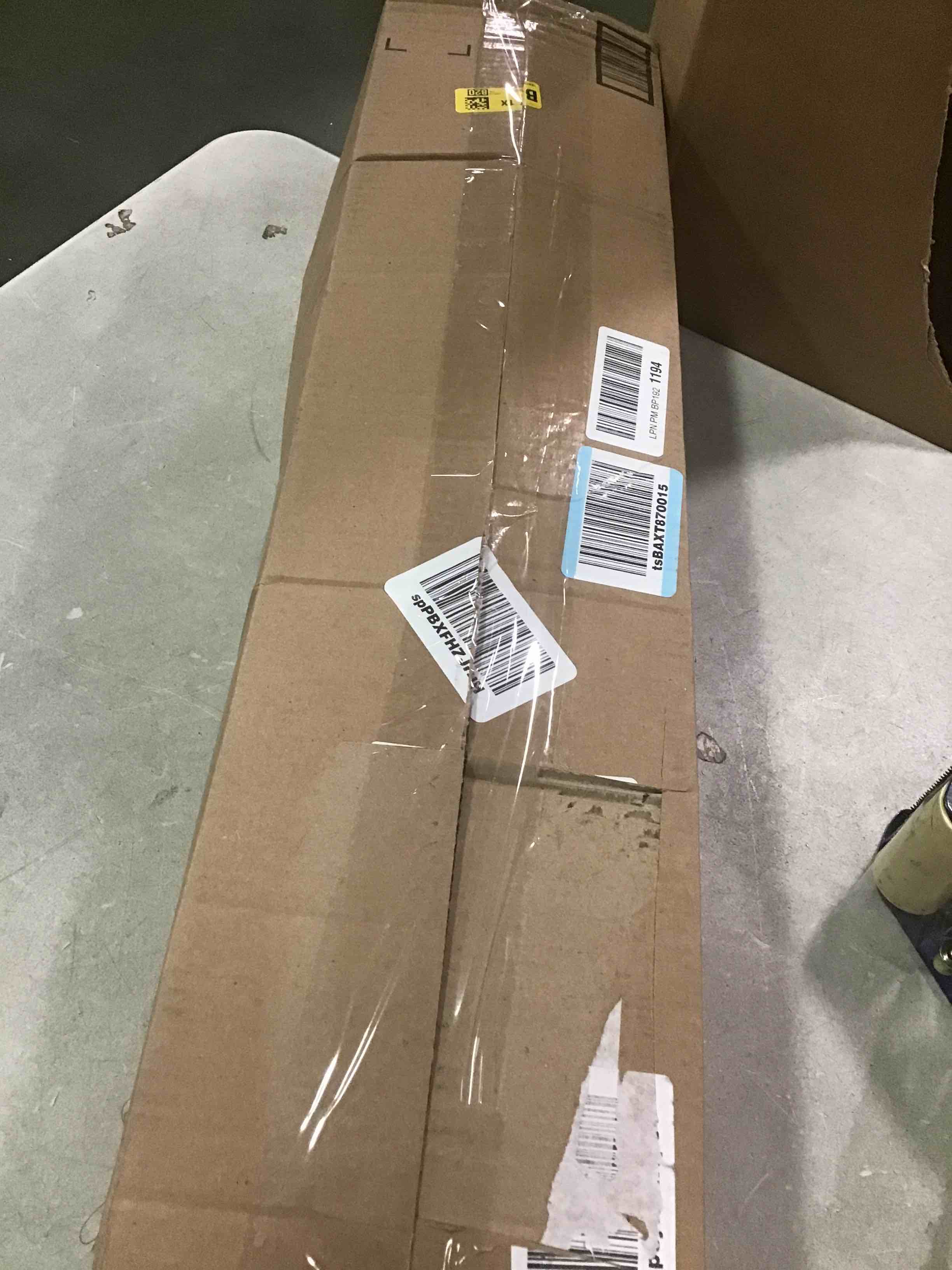 https://s3.amazonaws.com/lotting-images-prod/bidfta/YEL6739283_1723747563653.jpeg