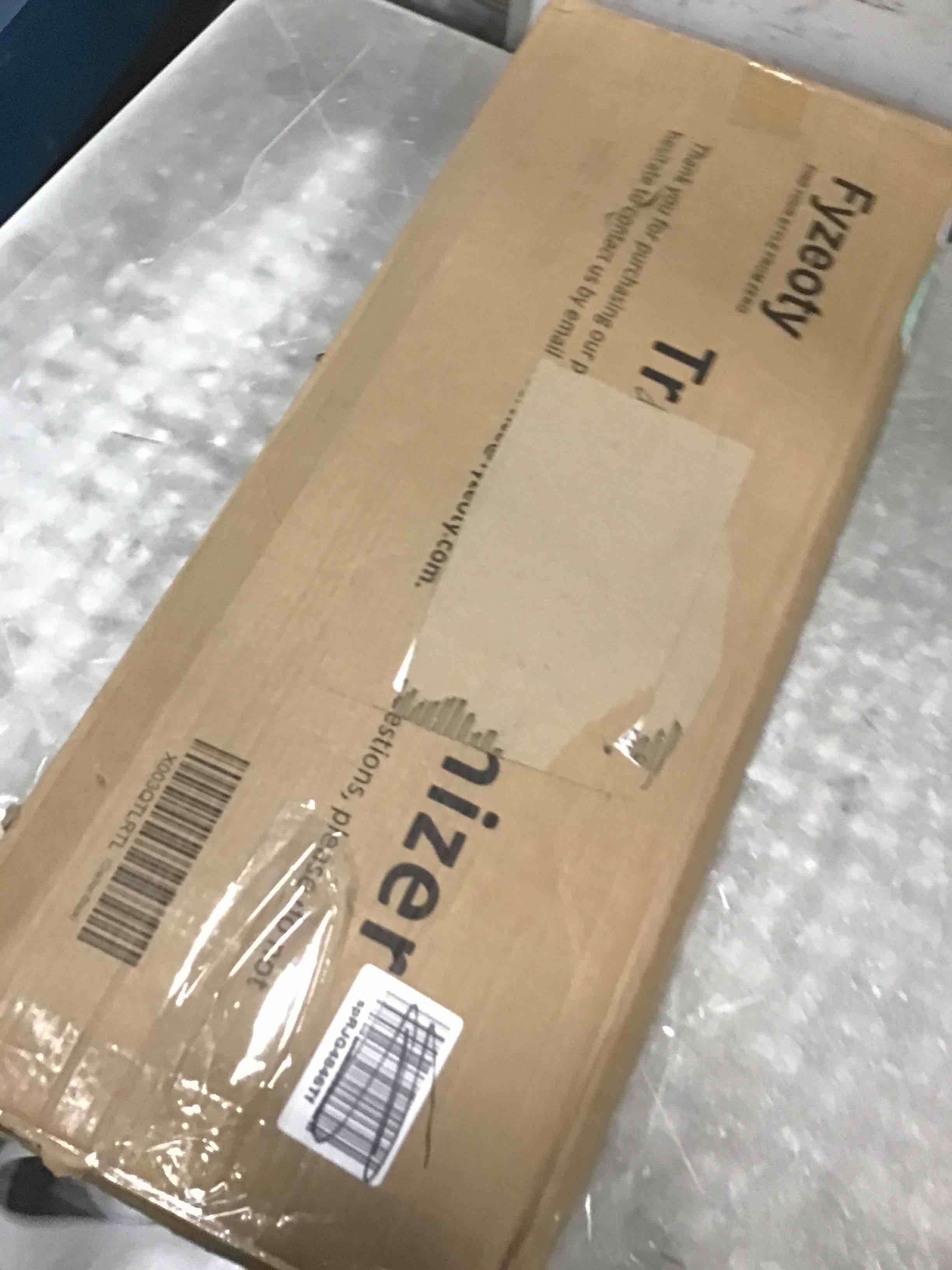 https://s3.amazonaws.com/lotting-images-prod/bidfta/YEL6752278_1722689184657.jpeg