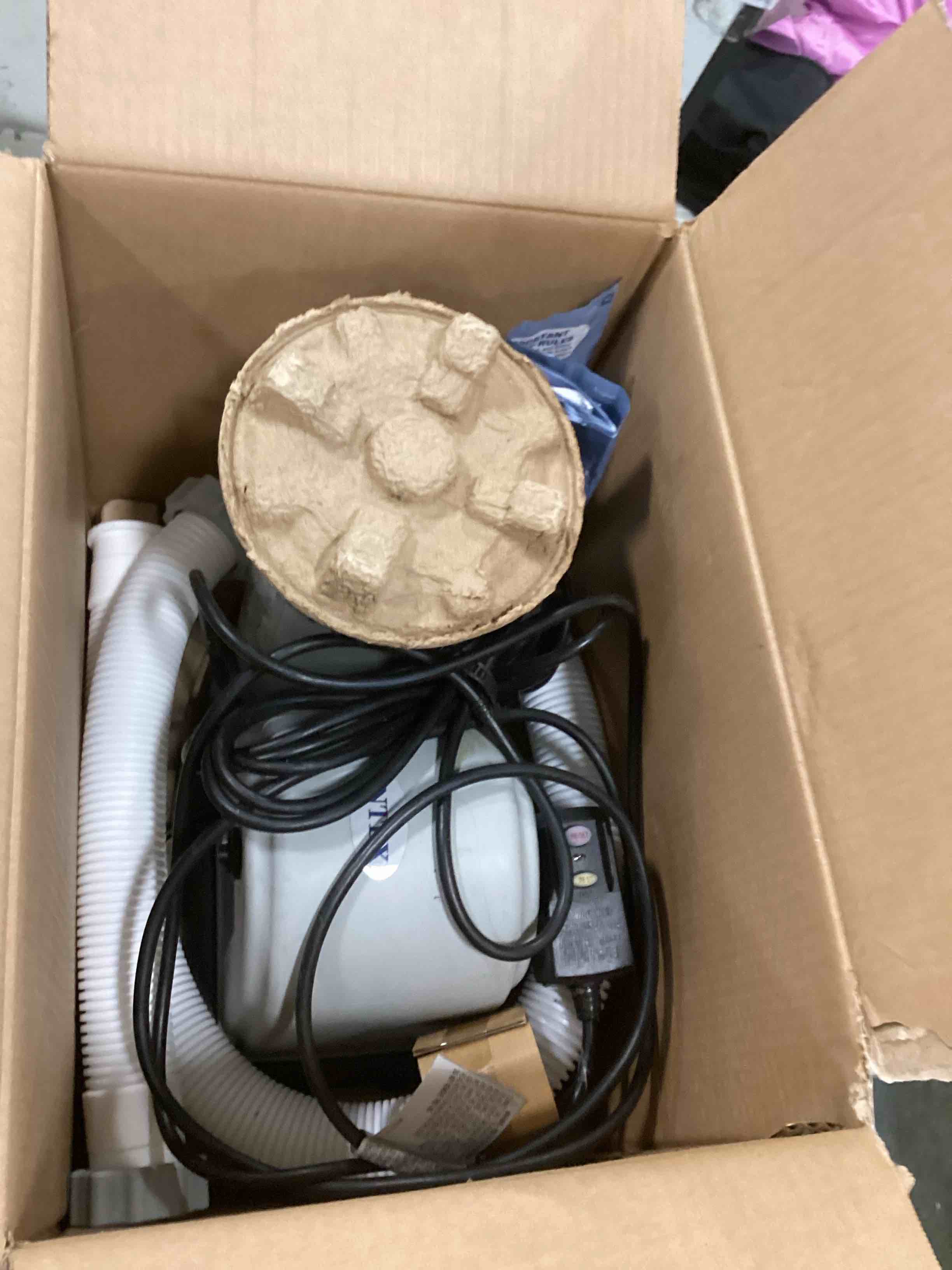 https://s3.amazonaws.com/lotting-images-prod/bidfta/YEL6753155_1723069735201.jpeg