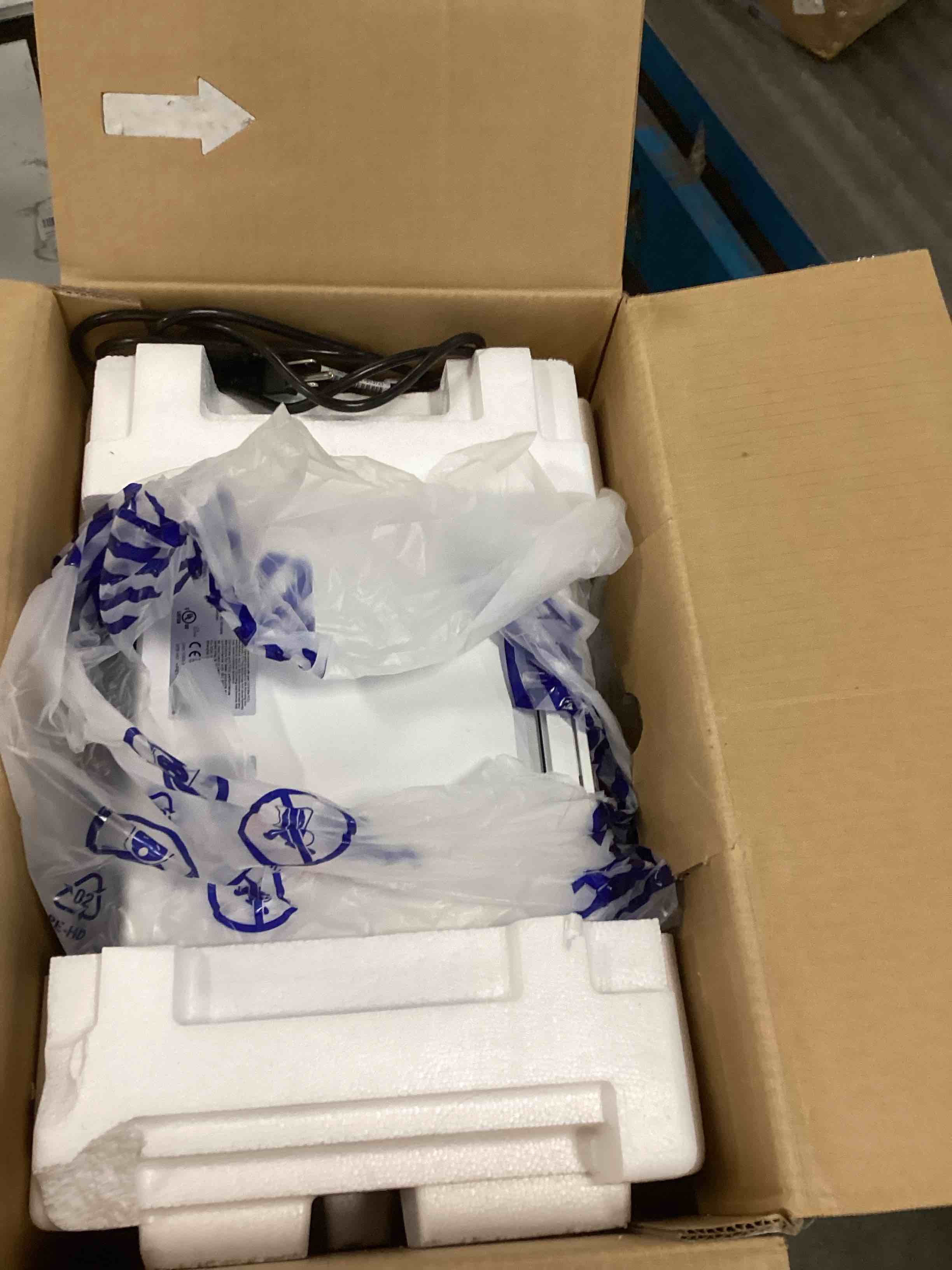https://s3.amazonaws.com/lotting-images-prod/bidfta/YEL6753187_1723075608043.jpeg