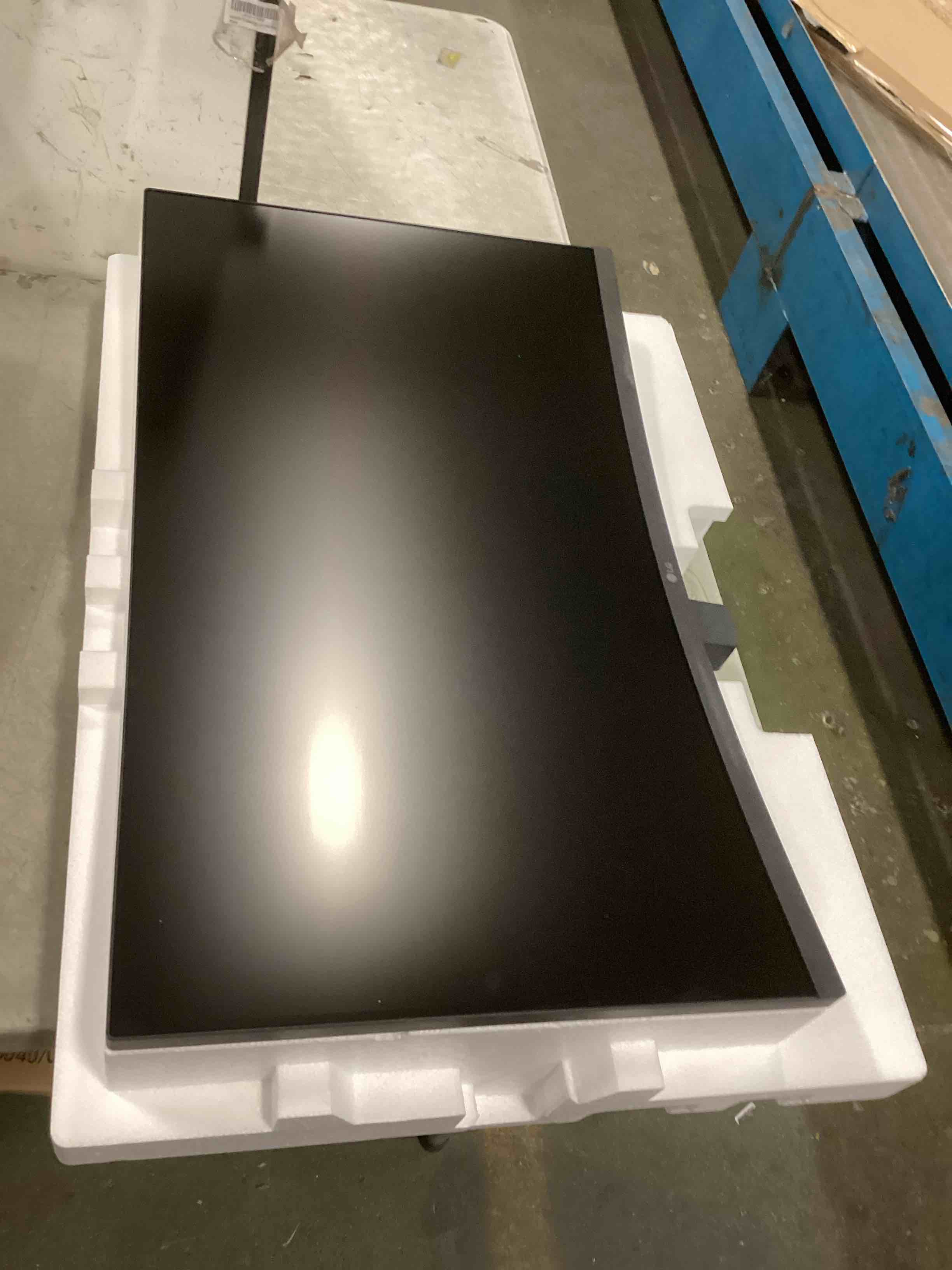 https://s3.amazonaws.com/lotting-images-prod/bidfta/YEL6753290_1723156907752.jpeg