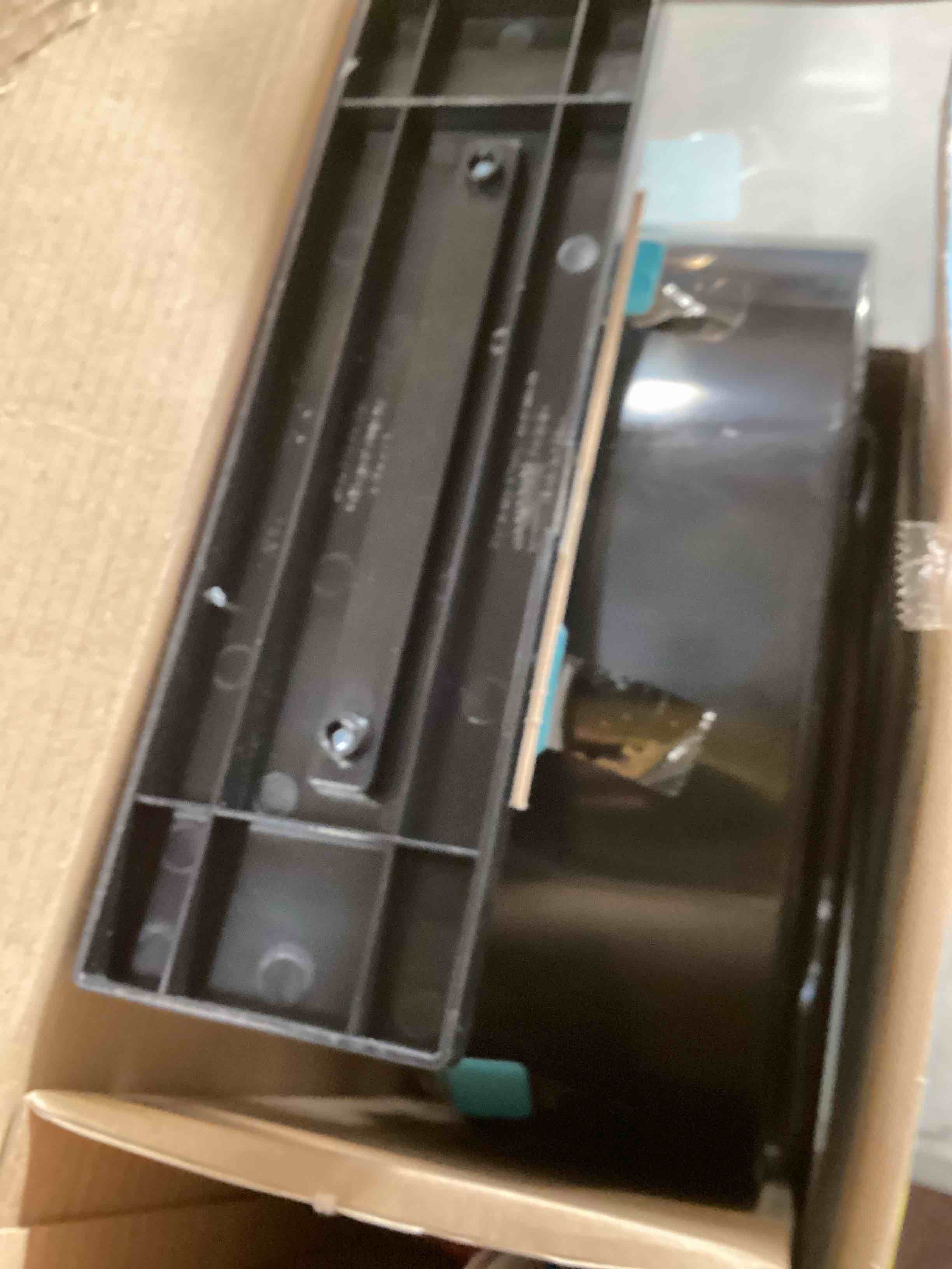 https://s3.amazonaws.com/lotting-images-prod/bidfta/YEL6753552_1722514360909.jpeg