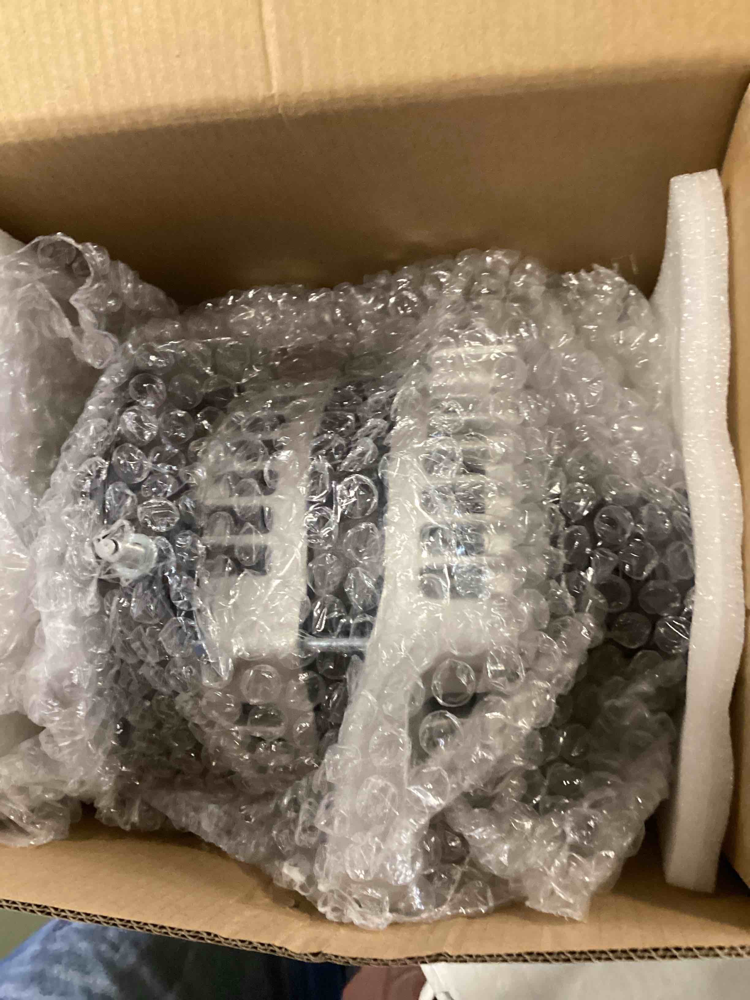 https://s3.amazonaws.com/lotting-images-prod/bidfta/YEL6753577_1722515659119.jpeg
