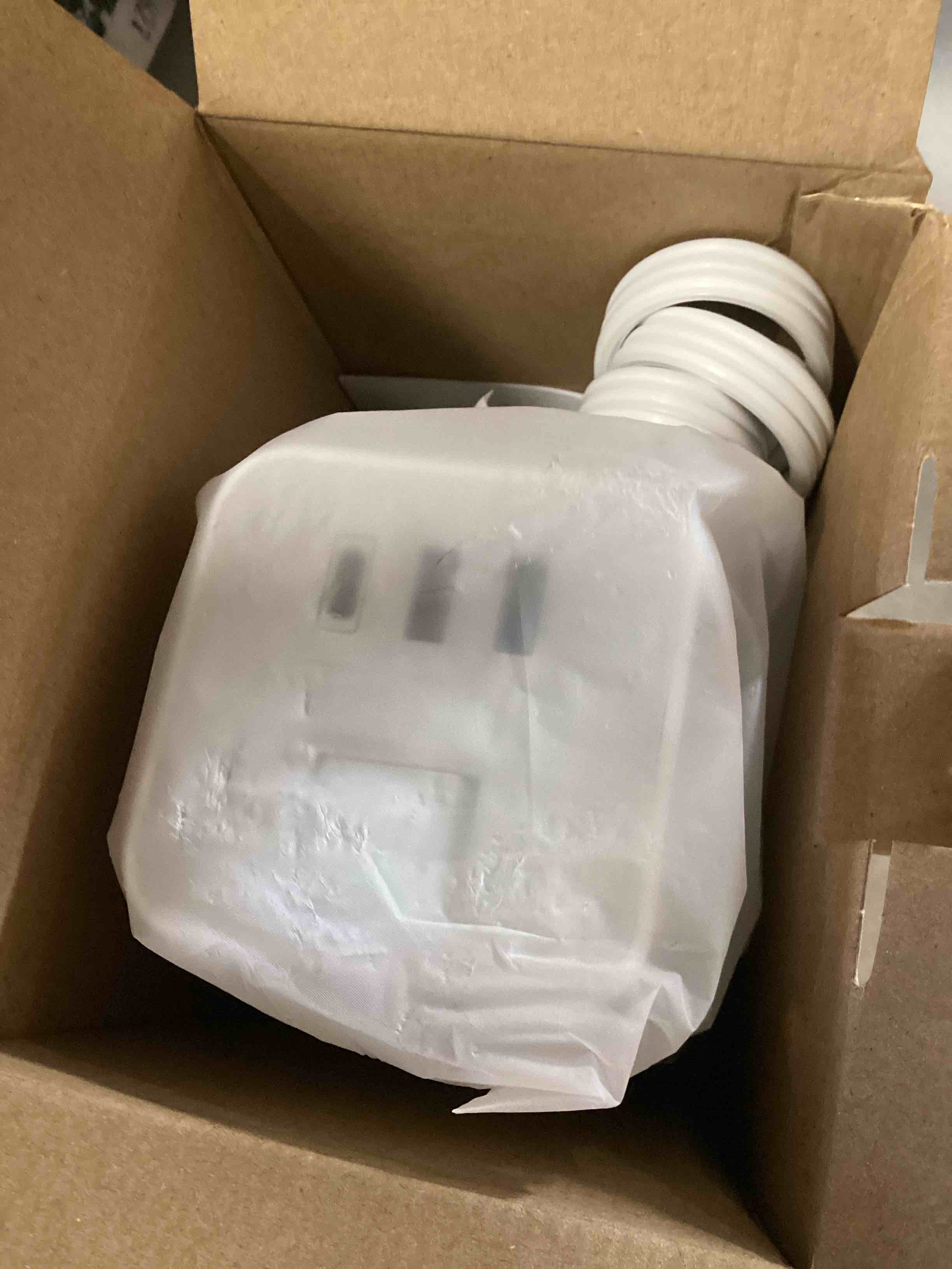 https://s3.amazonaws.com/lotting-images-prod/bidfta/YEL6753616_1722518209768.jpeg