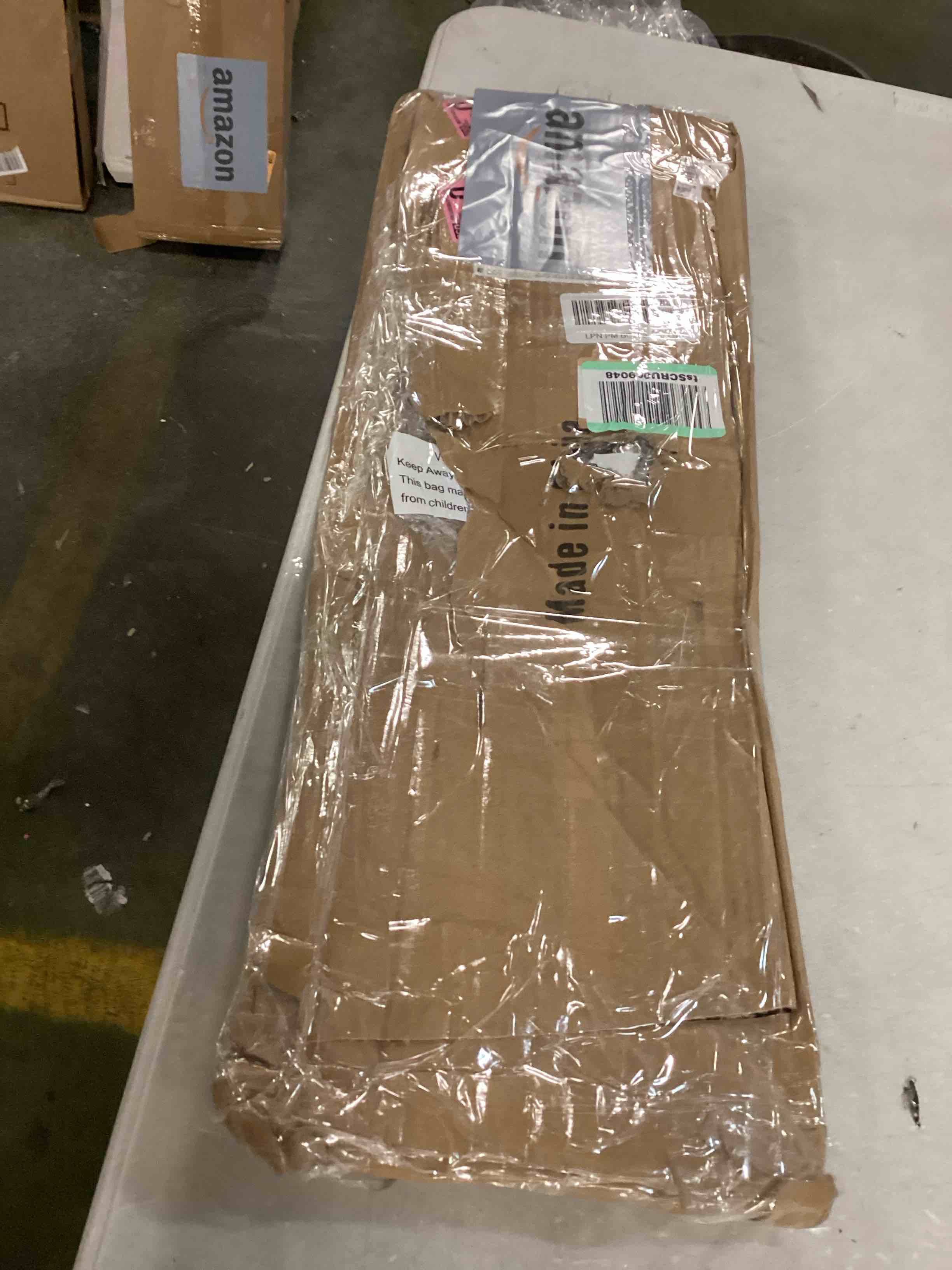 https://s3.amazonaws.com/lotting-images-prod/bidfta/YEL6755026_1723852521920.jpeg
