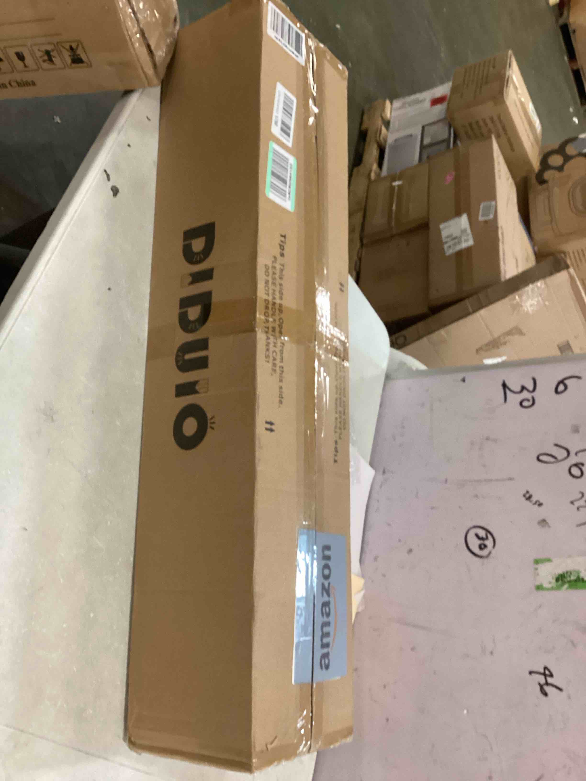 https://s3.amazonaws.com/lotting-images-prod/bidfta/YEL6755071_1723859553707.jpeg