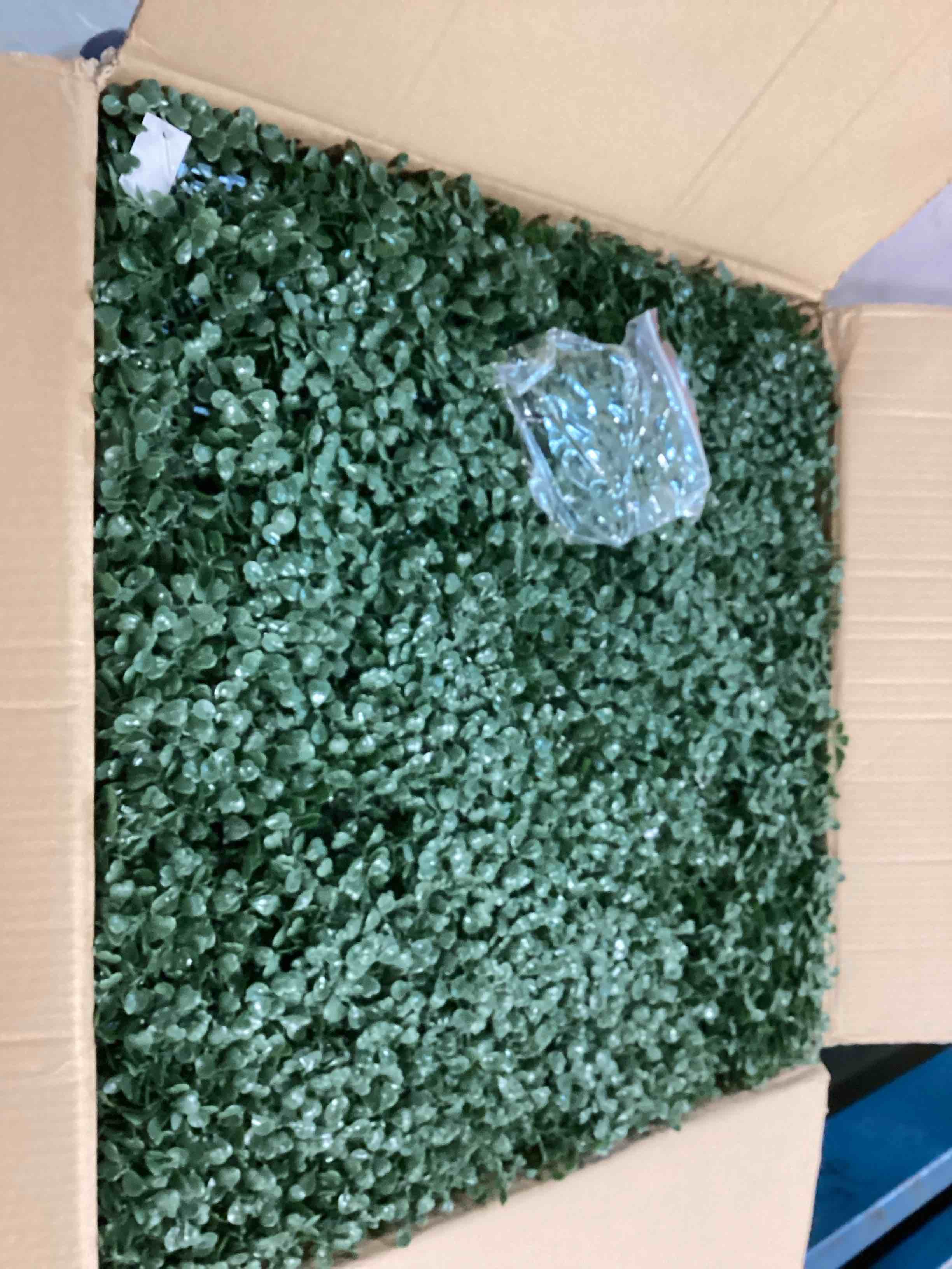https://s3.amazonaws.com/lotting-images-prod/bidfta/YEL6755300_1724120121167.jpeg