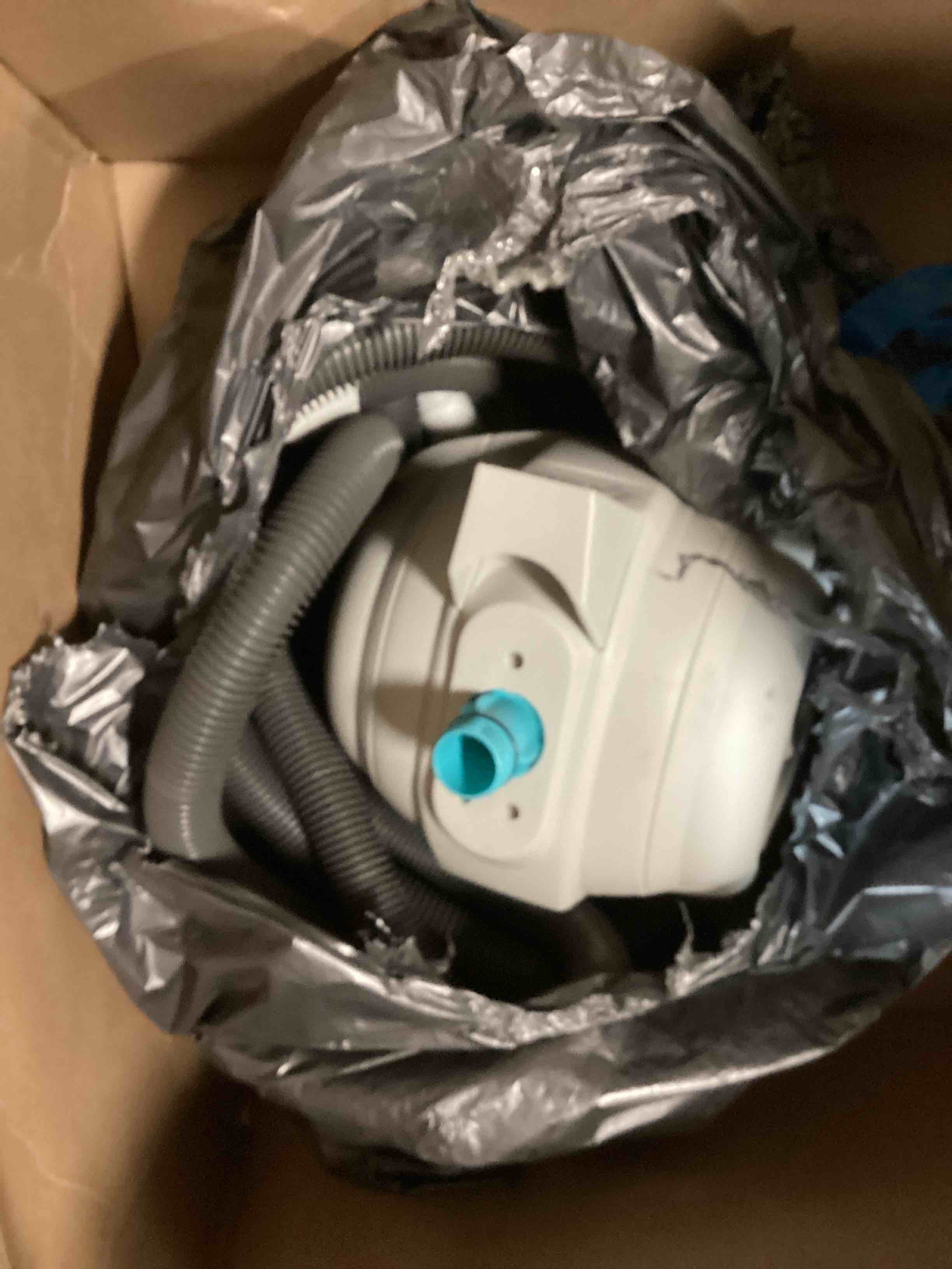 https://s3.amazonaws.com/lotting-images-prod/bidfta/YEL6755954_1724371747999.jpeg