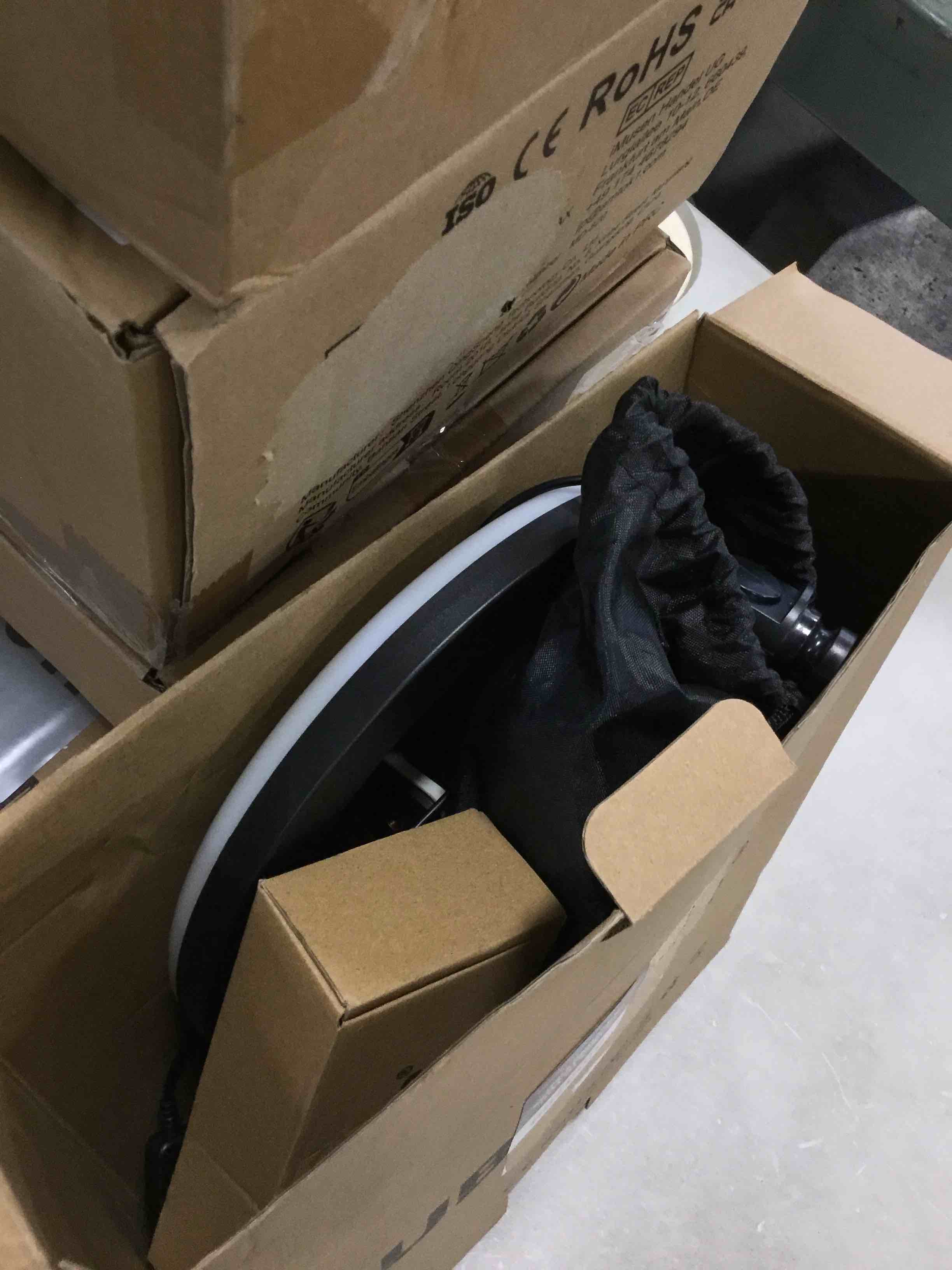 https://s3.amazonaws.com/lotting-images-prod/bidfta/YEL6759782_1722602426161.jpeg