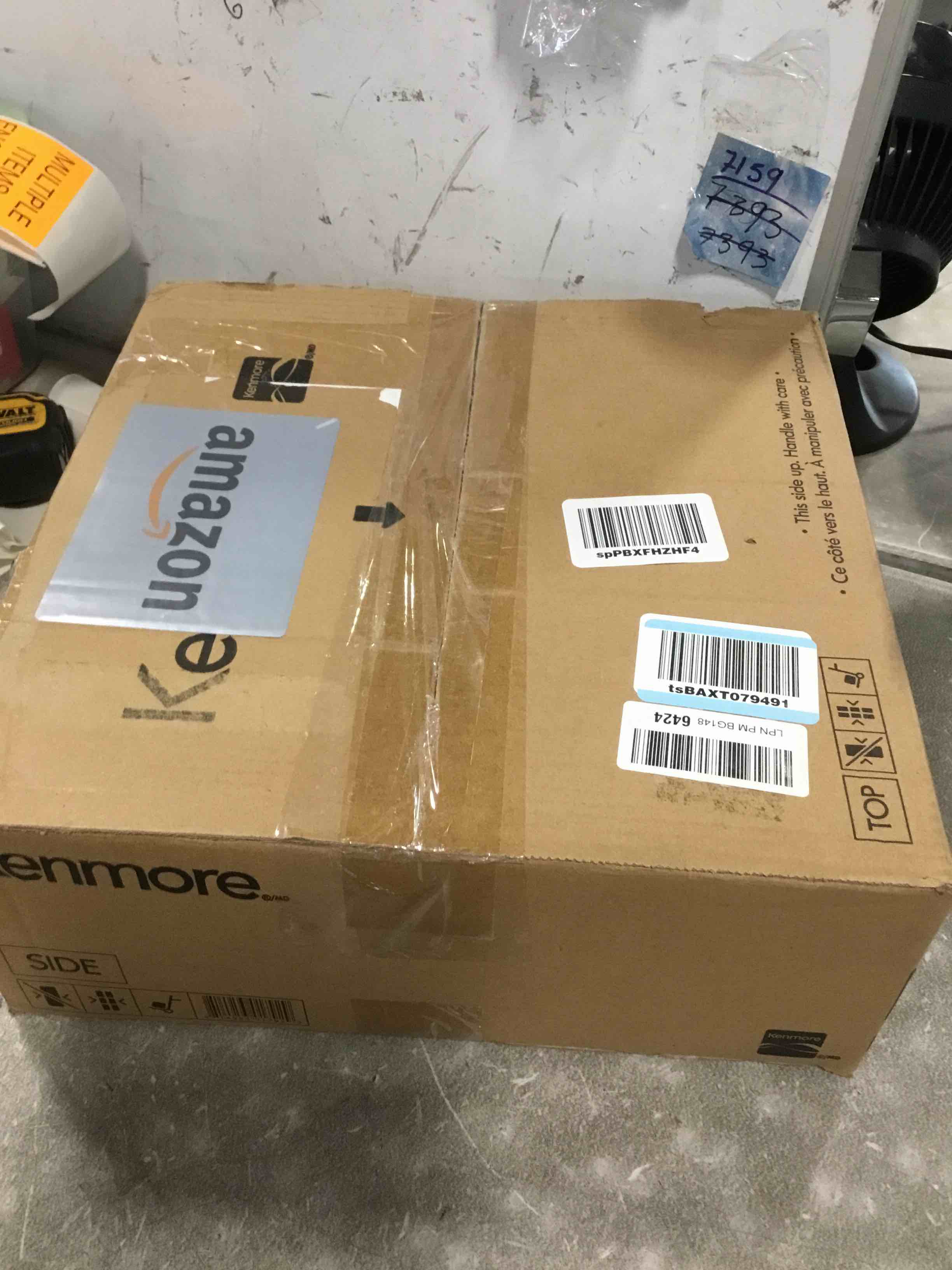 https://s3.amazonaws.com/lotting-images-prod/bidfta/YEL6762312_1723555370915.jpeg