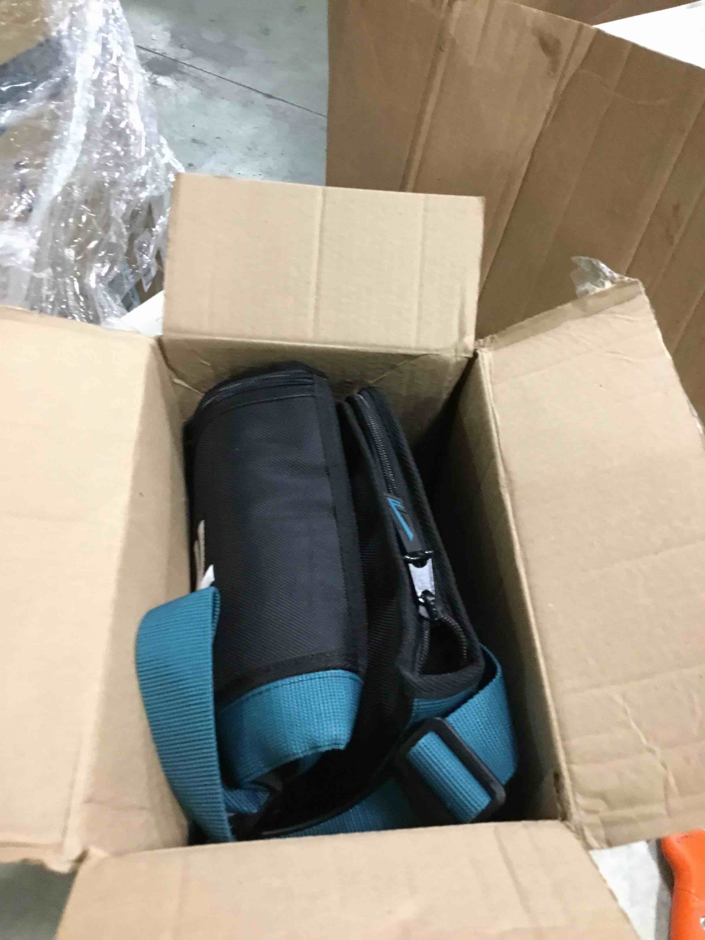 https://s3.amazonaws.com/lotting-images-prod/bidfta/YEL6763222_1723577876860.jpeg