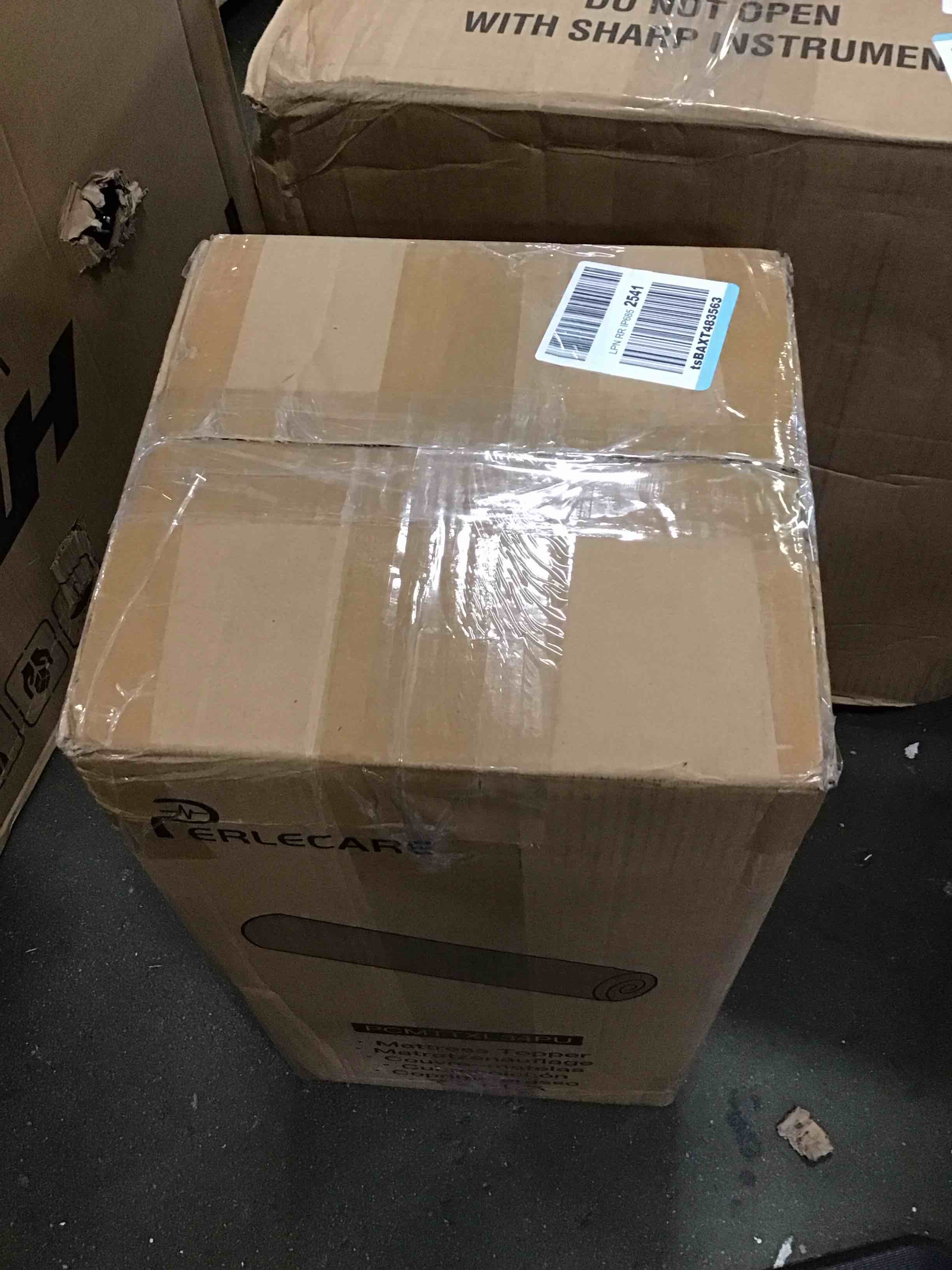 https://s3.amazonaws.com/lotting-images-prod/bidfta/YEL6763982_1722527049966.jpeg
