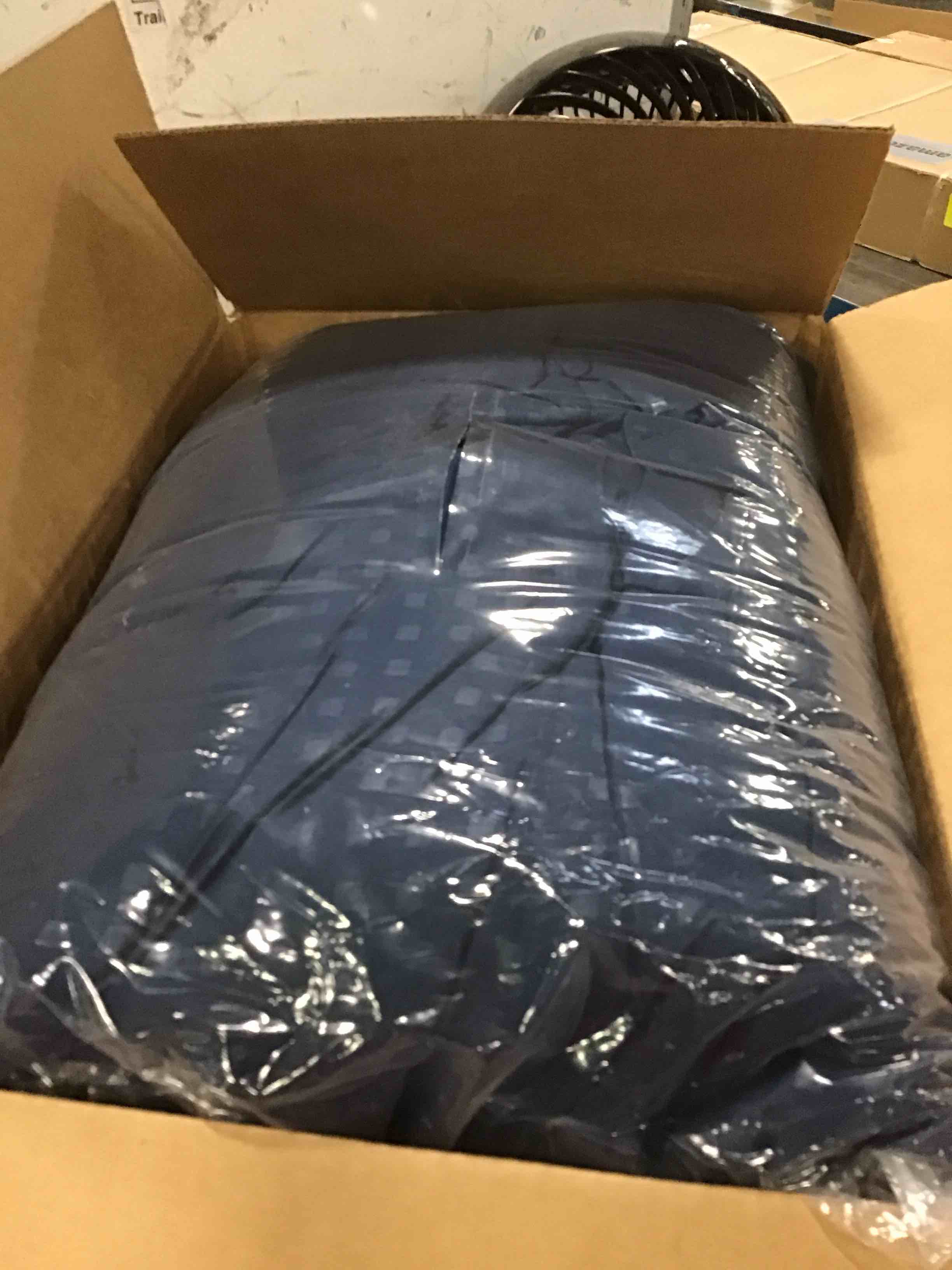 https://s3.amazonaws.com/lotting-images-prod/bidfta/YEL6764384_1722688363144.jpeg