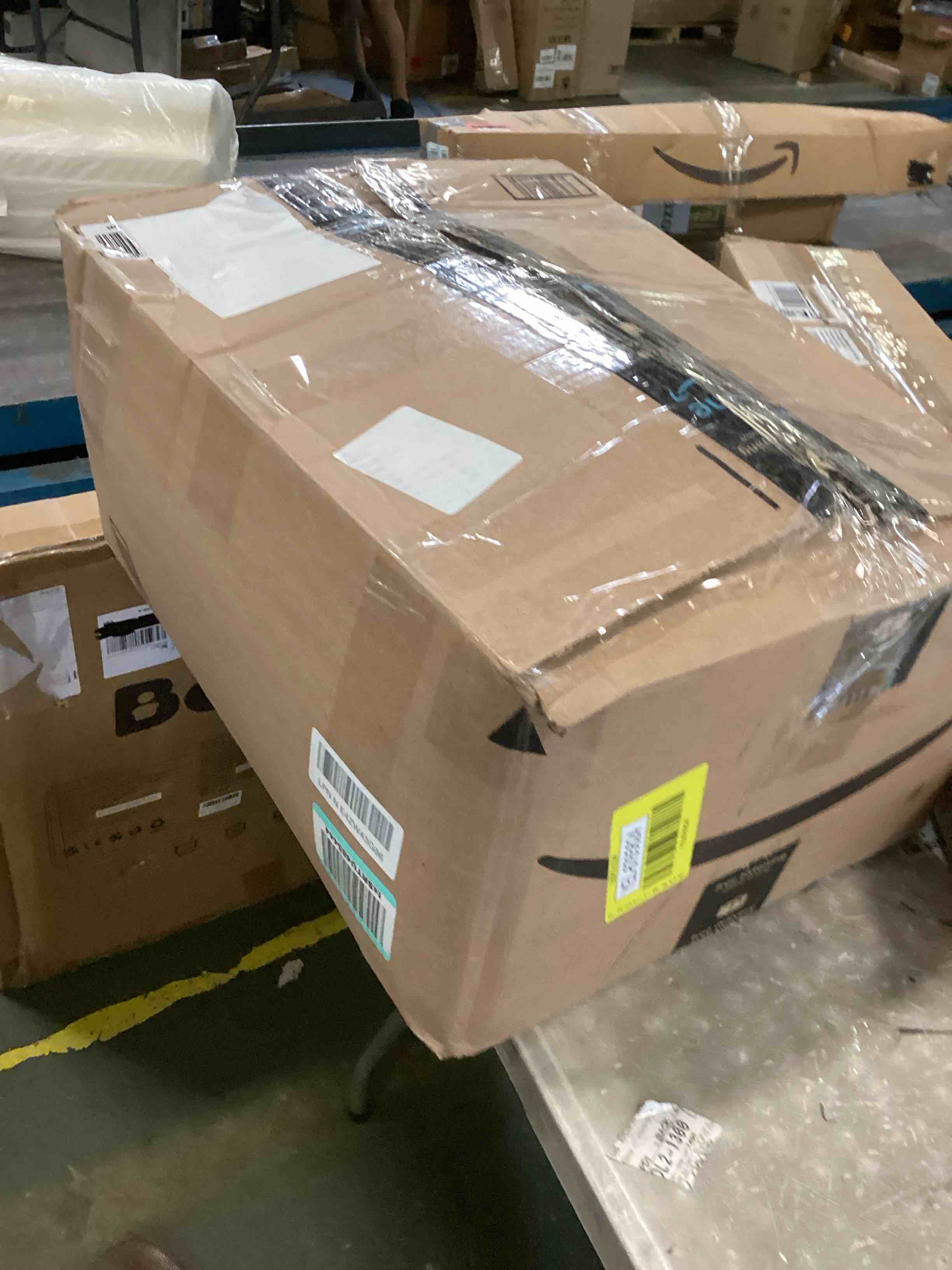 https://s3.amazonaws.com/lotting-images-prod/bidfta/YEL6765624_1722622490213.jpeg