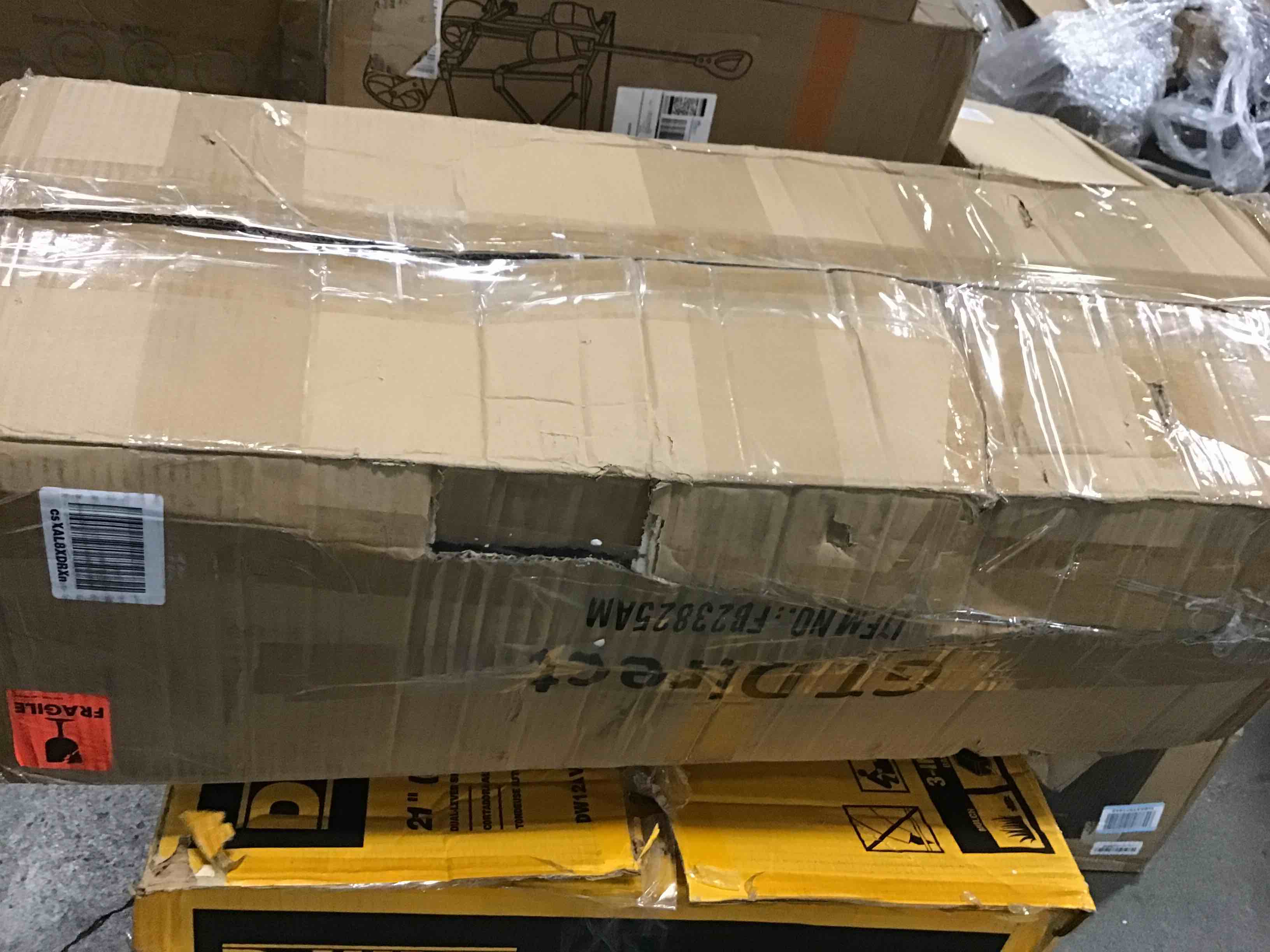 https://s3.amazonaws.com/lotting-images-prod/bidfta/YEL6766061_1722996815988.jpeg