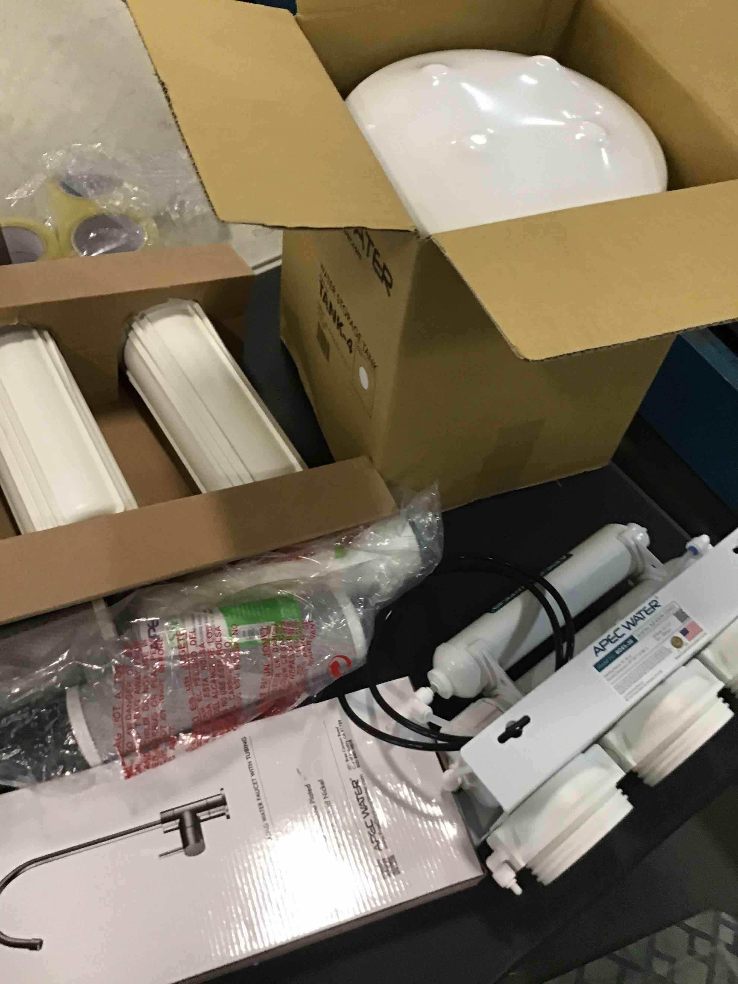 https://s3.amazonaws.com/lotting-images-prod/bidfta/YEL6766308_1723124519982.jpeg