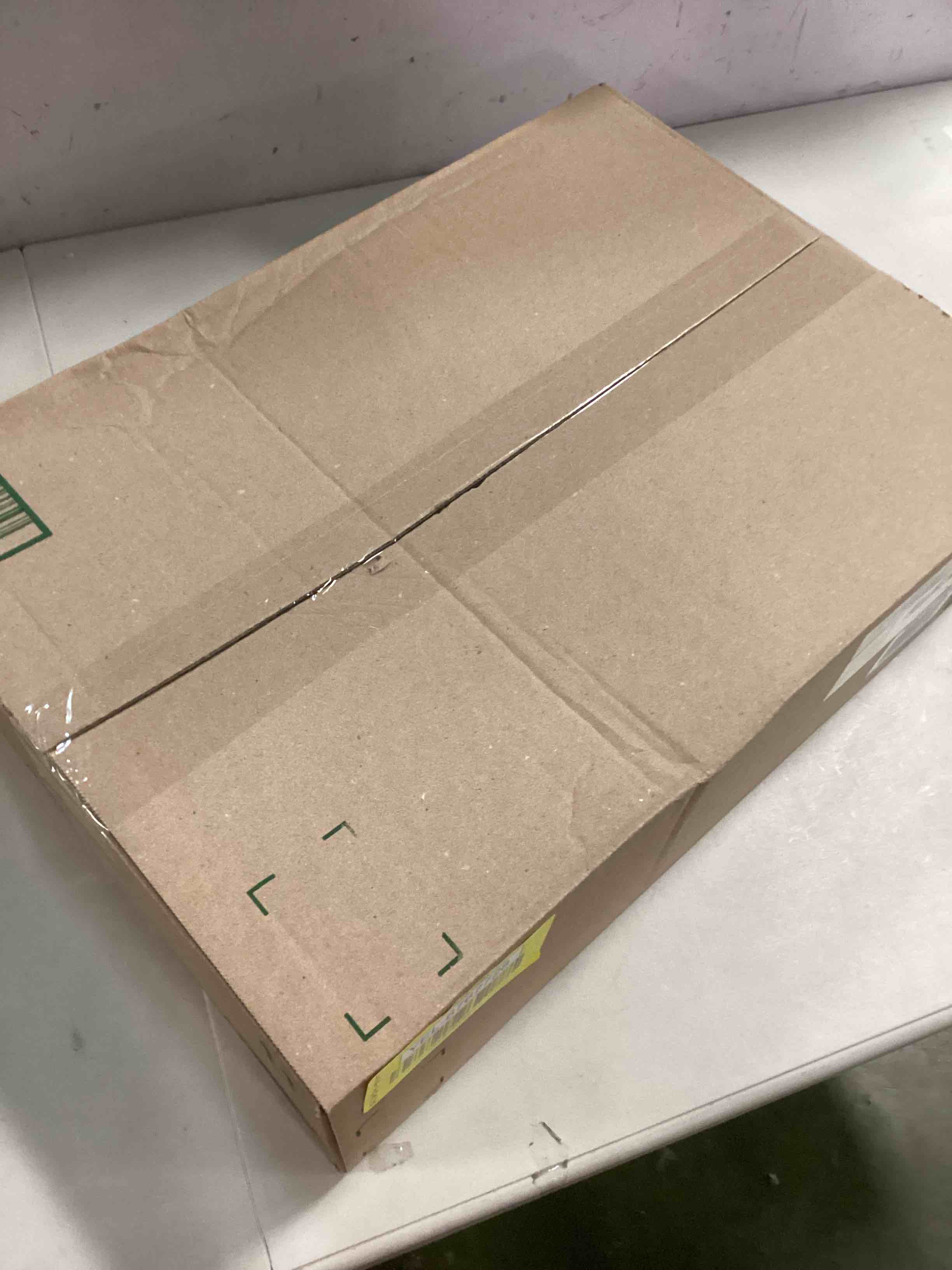 https://s3.amazonaws.com/lotting-images-prod/bidfta/YEL6767728_1722601271915.jpeg