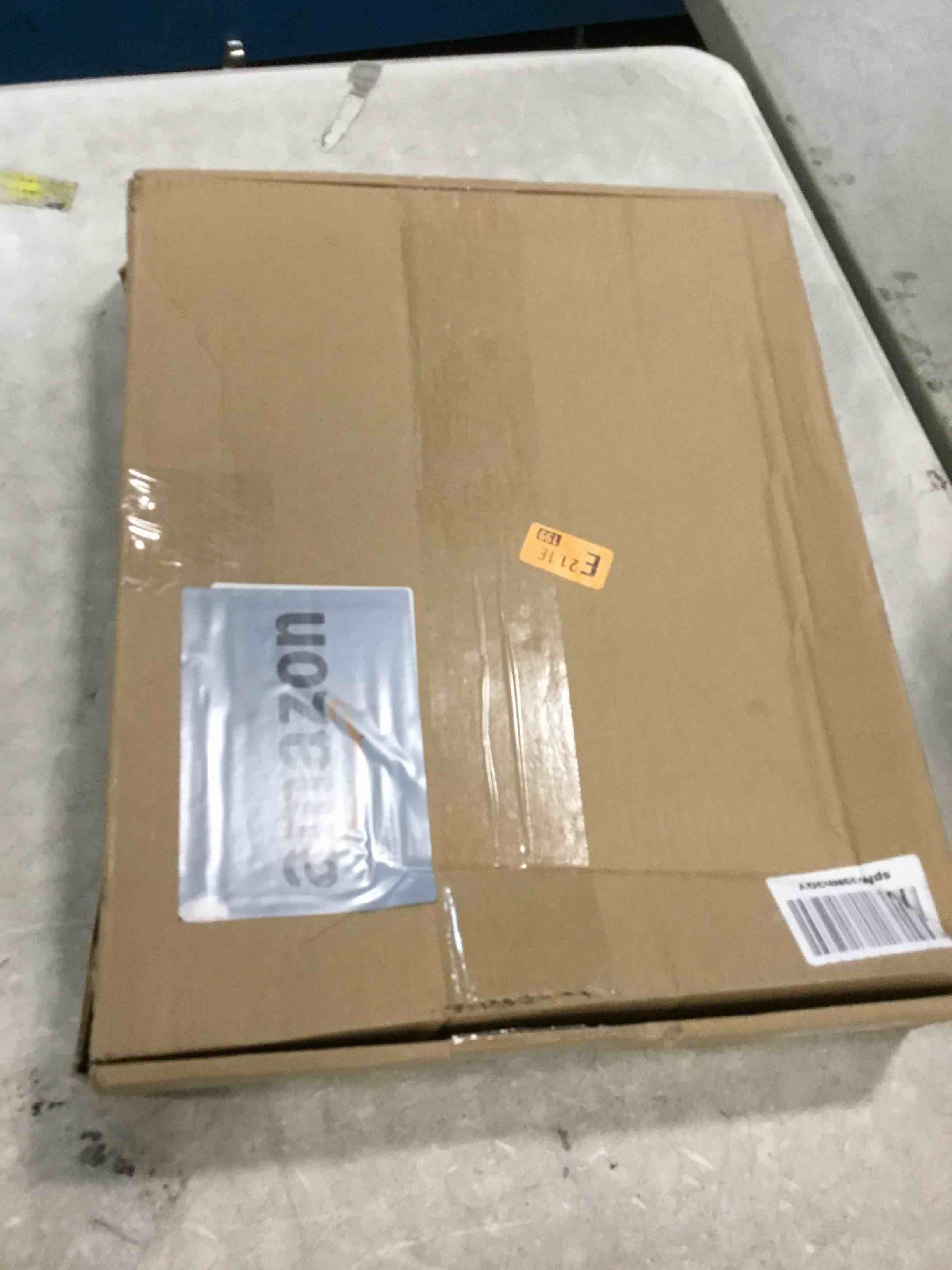 https://s3.amazonaws.com/lotting-images-prod/bidfta/YEL6768546_1722644047484.jpeg