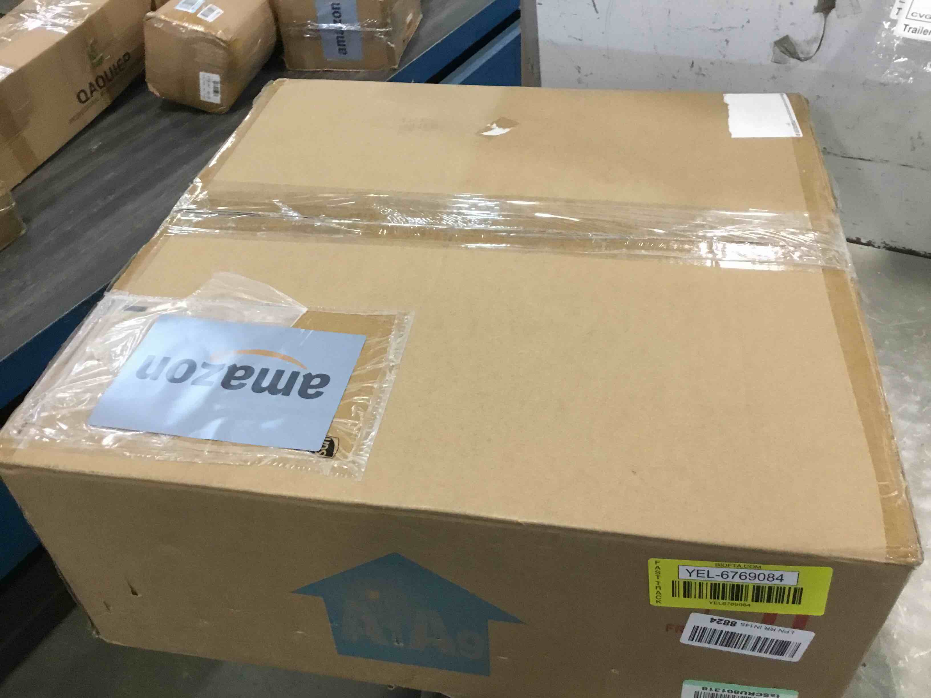 https://s3.amazonaws.com/lotting-images-prod/bidfta/YEL6769084_1722875227995.jpeg