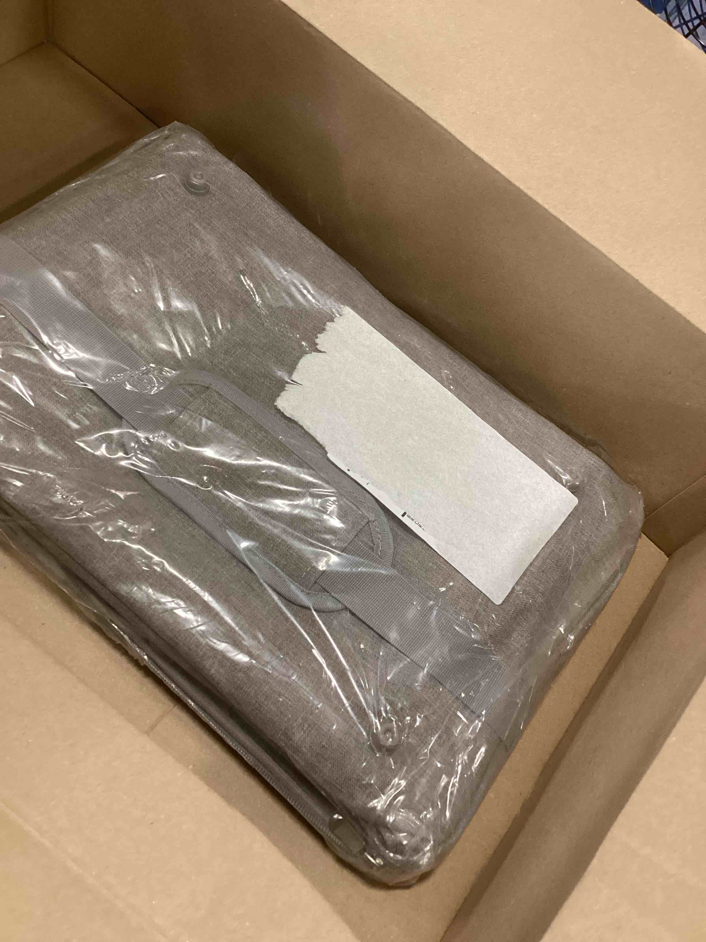 https://s3.amazonaws.com/lotting-images-prod/bidfta/YEL6770275_1722868728122.jpeg