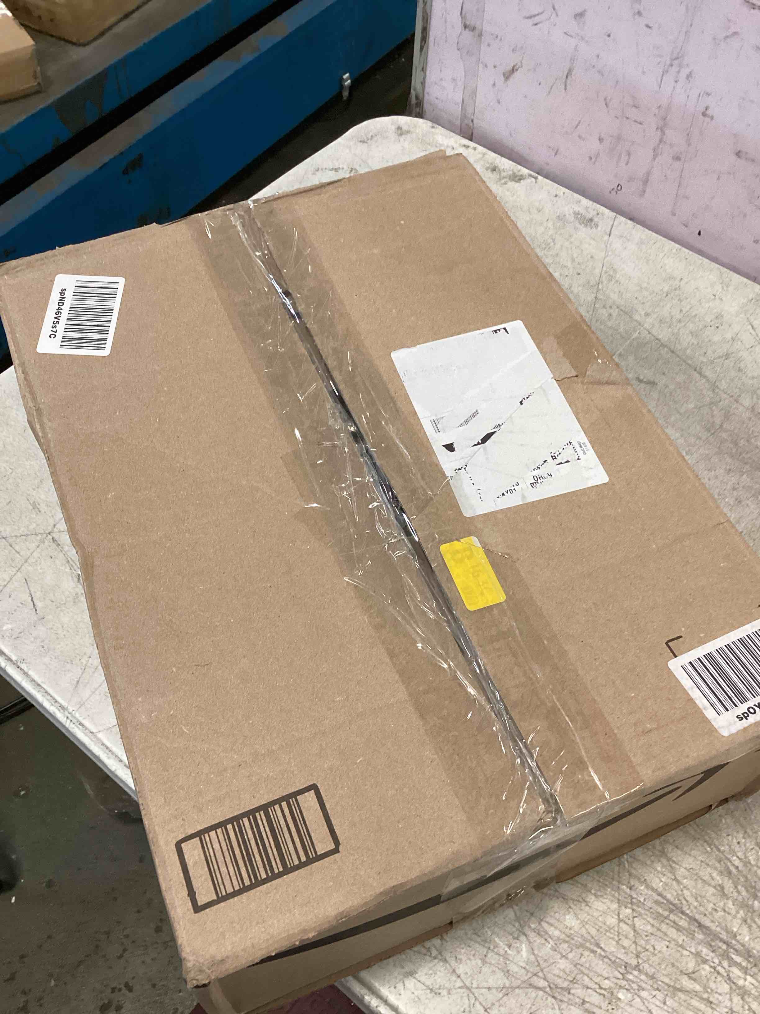https://s3.amazonaws.com/lotting-images-prod/bidfta/YEL6770441_1722889016256.jpeg