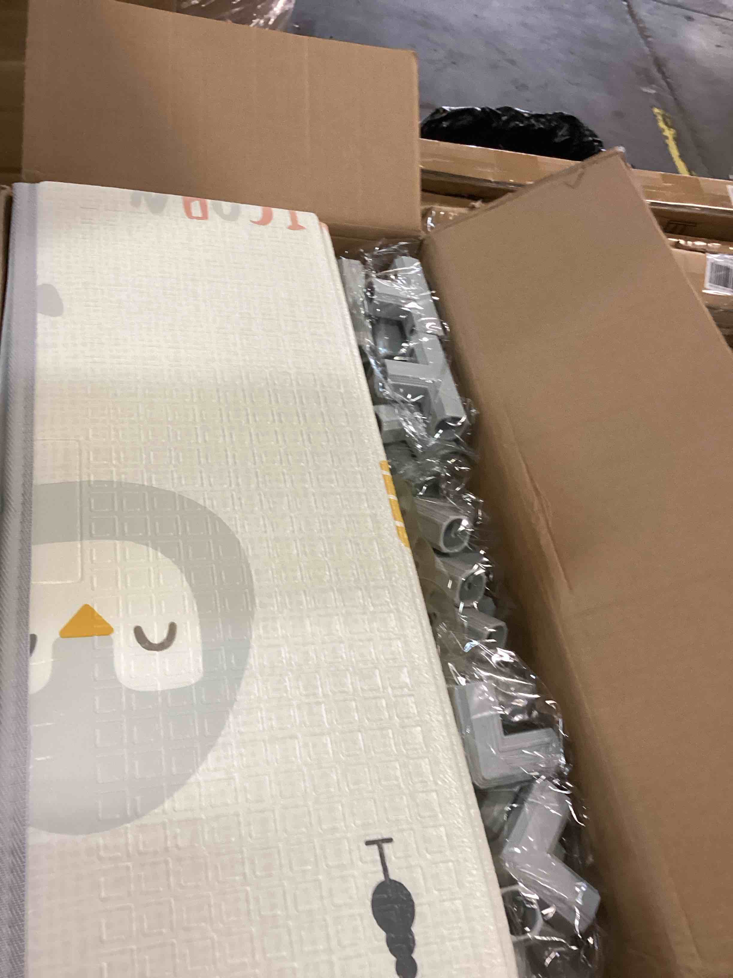 https://s3.amazonaws.com/lotting-images-prod/bidfta/YEL6770954_1723127160180.jpeg