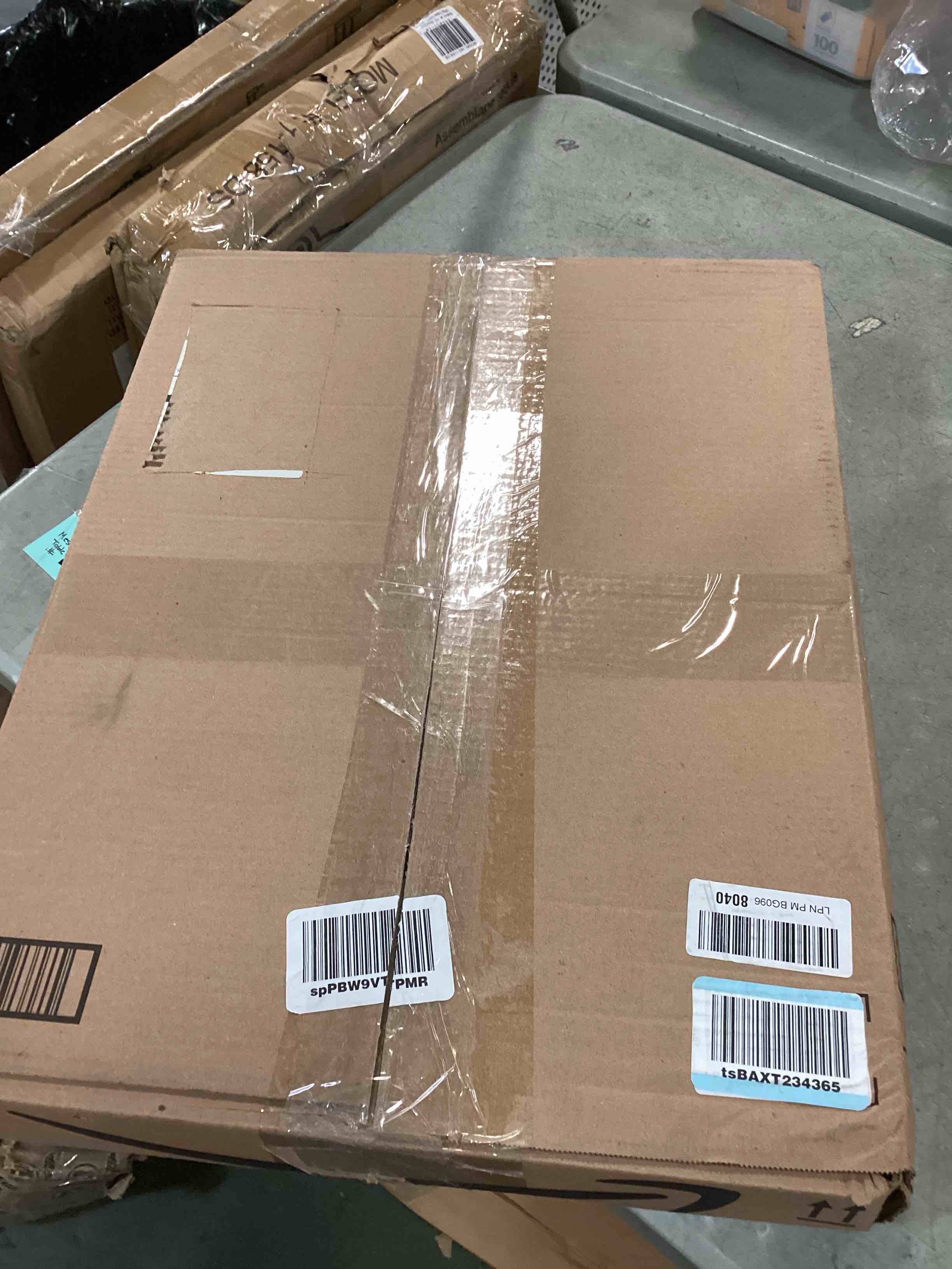 https://s3.amazonaws.com/lotting-images-prod/bidfta/YEL6770959_1723127715694.jpeg