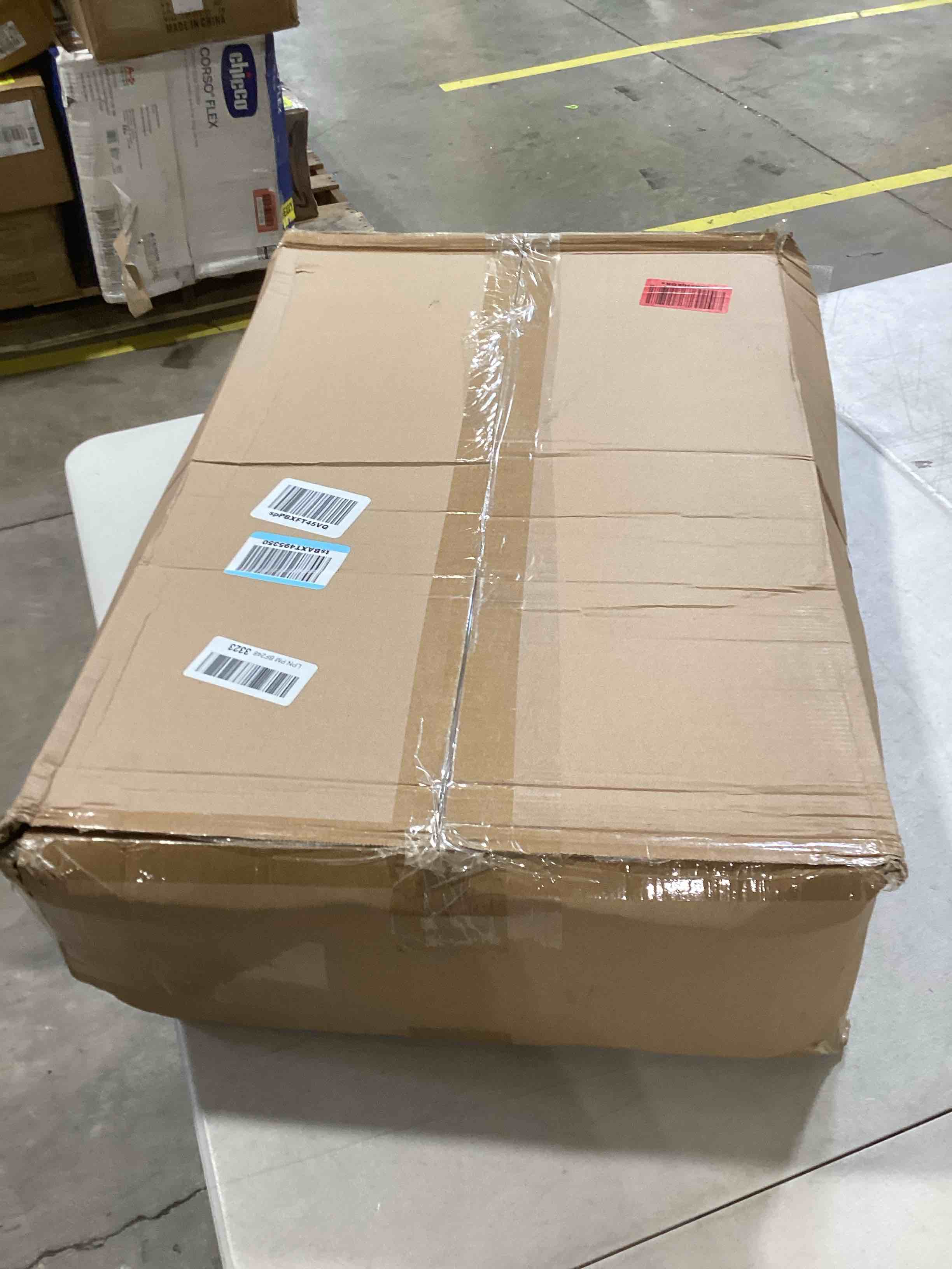 https://s3.amazonaws.com/lotting-images-prod/bidfta/YEL6775950_1723651505192.jpeg