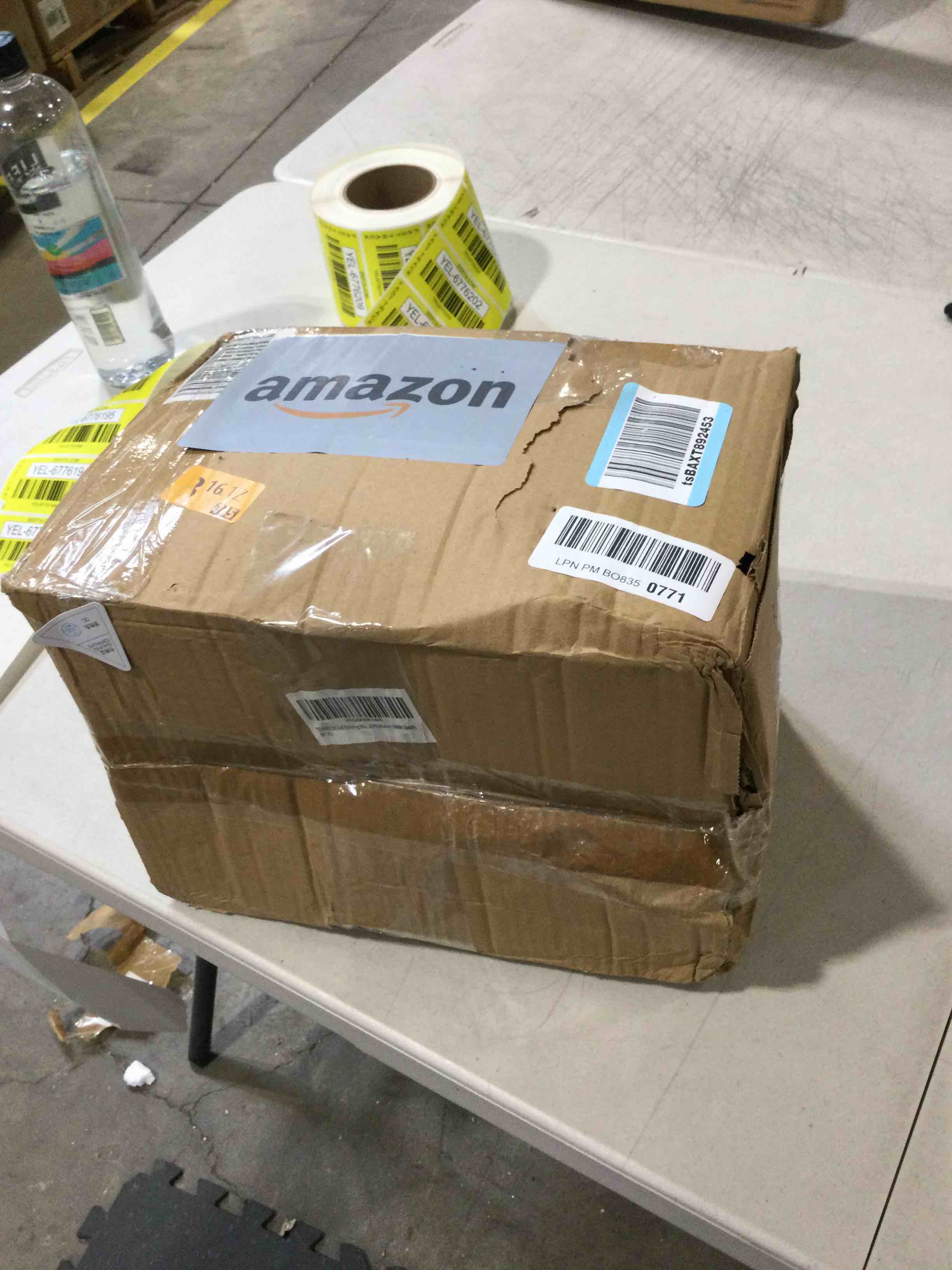 https://s3.amazonaws.com/lotting-images-prod/bidfta/YEL6776193_1723742997023.jpeg
