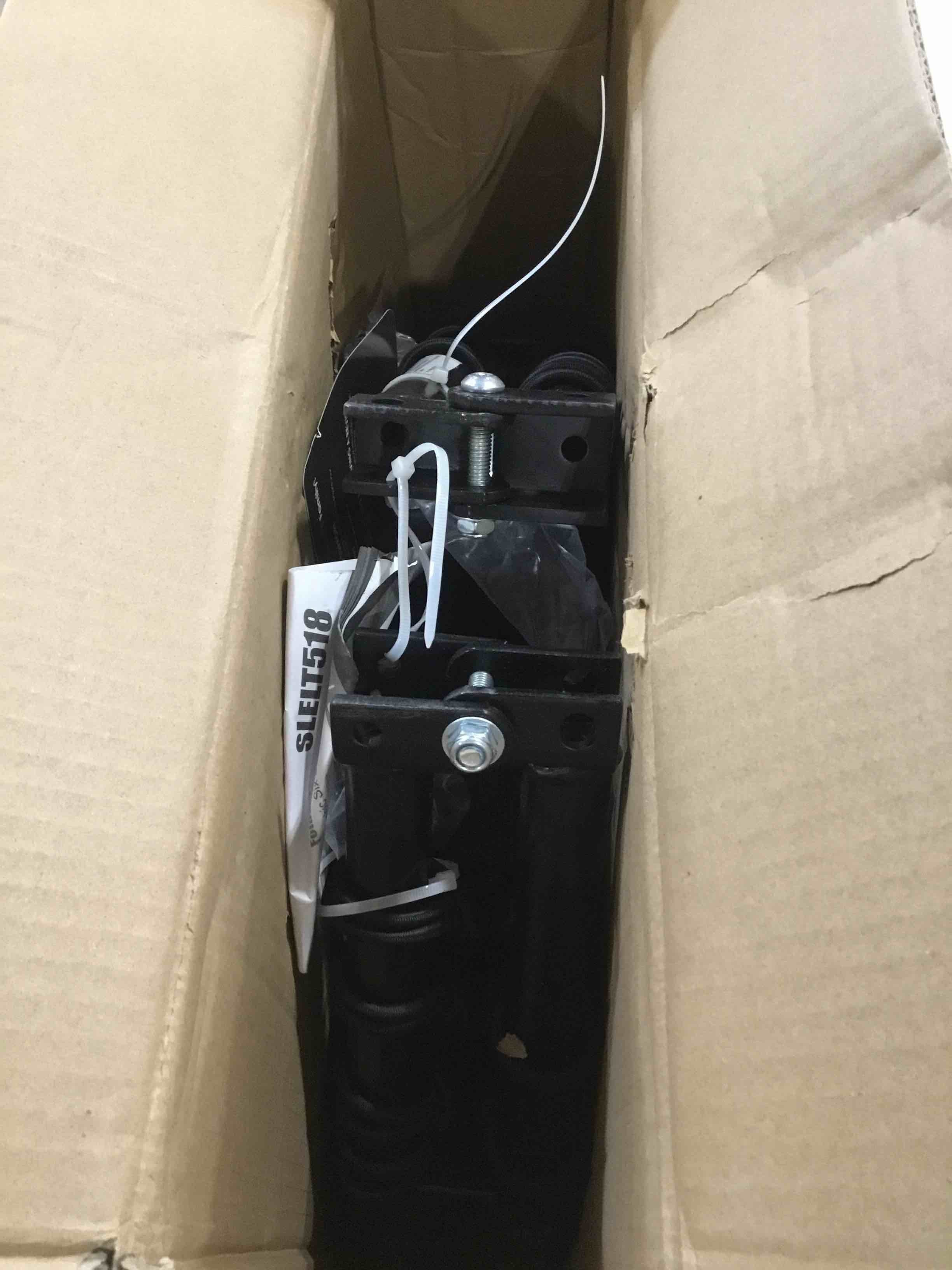 https://s3.amazonaws.com/lotting-images-prod/bidfta/YEL6776752_1724437087839.jpeg