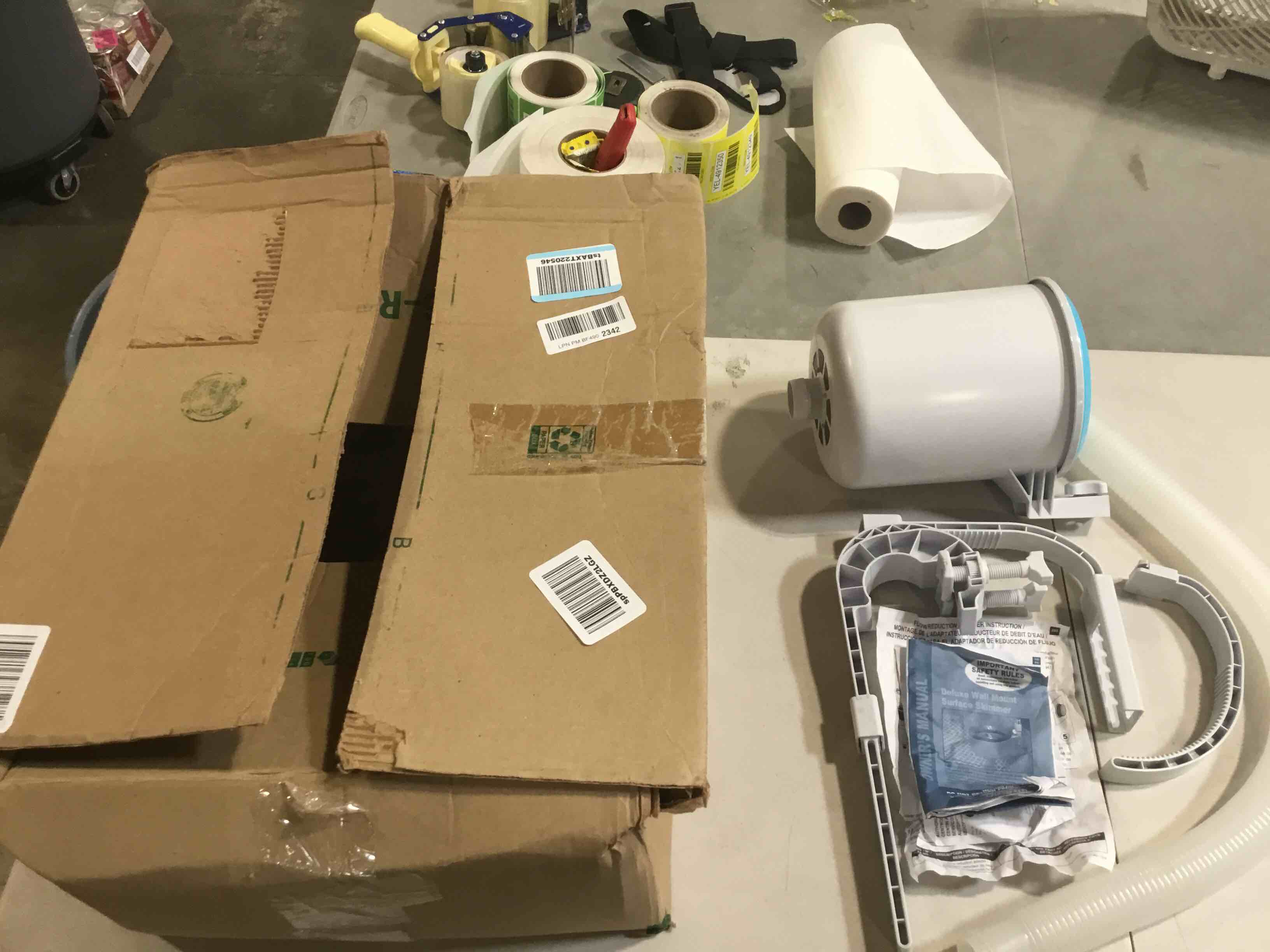 https://s3.amazonaws.com/lotting-images-prod/bidfta/YEL6778675_1726079069667.jpeg