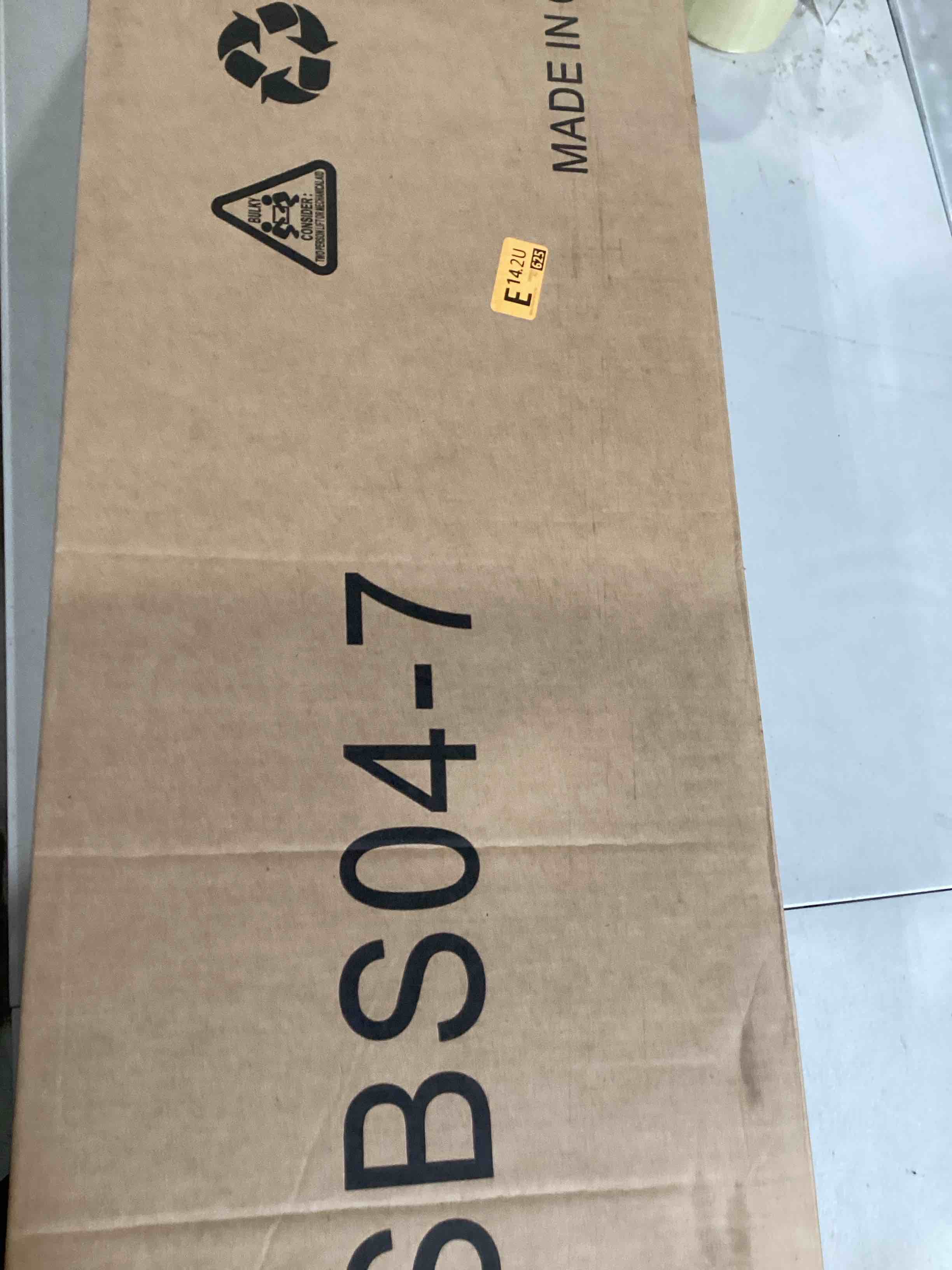 https://s3.amazonaws.com/lotting-images-prod/bidfta/YEL6779048_1723744175505.jpeg