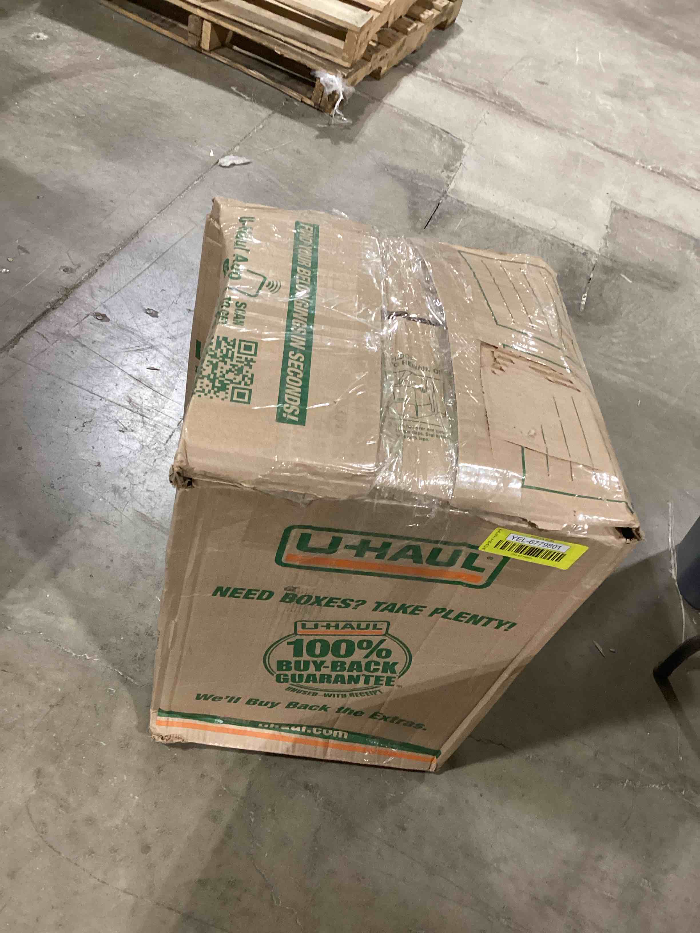 https://s3.amazonaws.com/lotting-images-prod/bidfta/YEL6779801_1724670609405.jpeg
