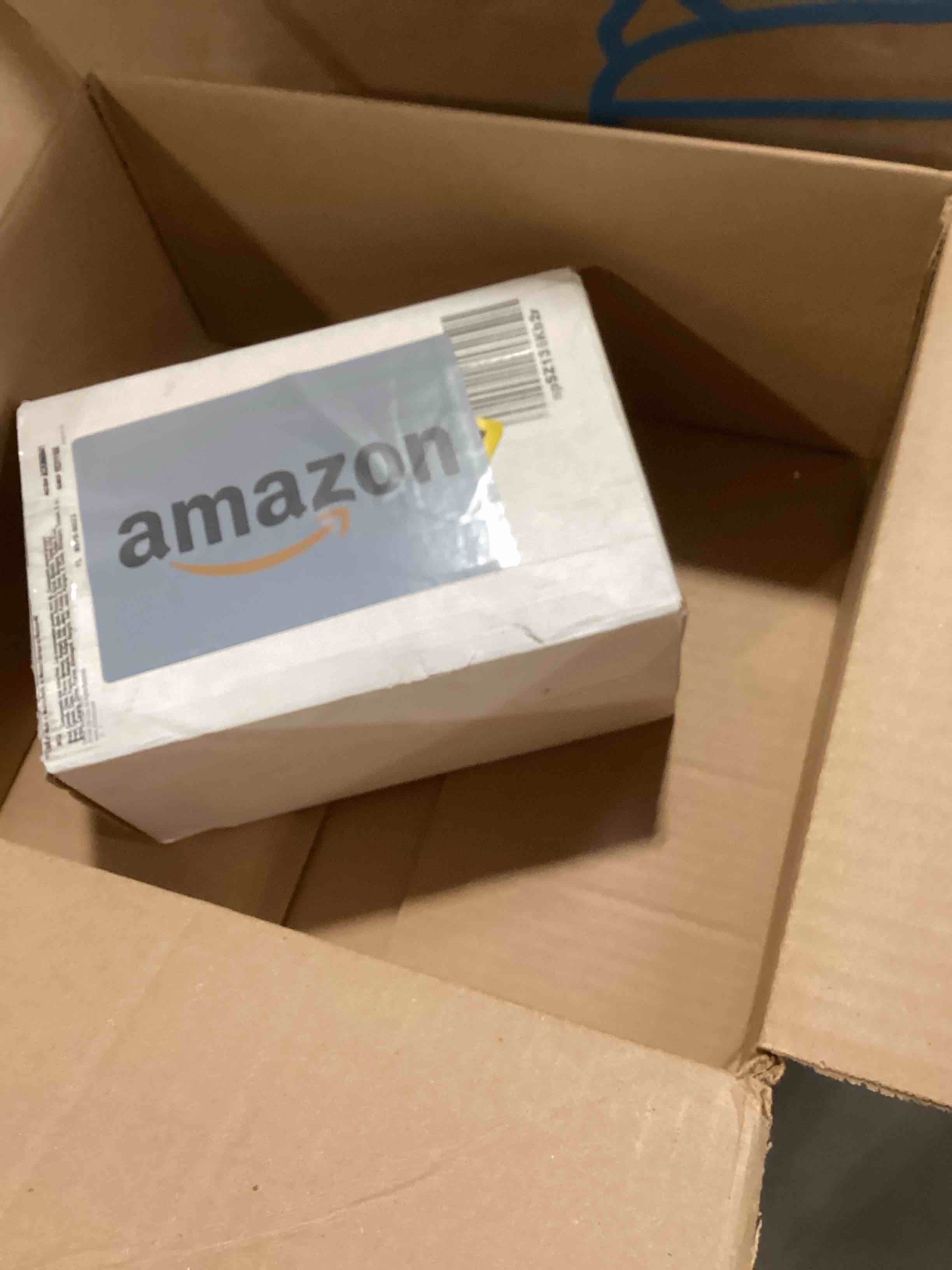 https://s3.amazonaws.com/lotting-images-prod/bidfta/YEL6783303_1724504644972.jpeg