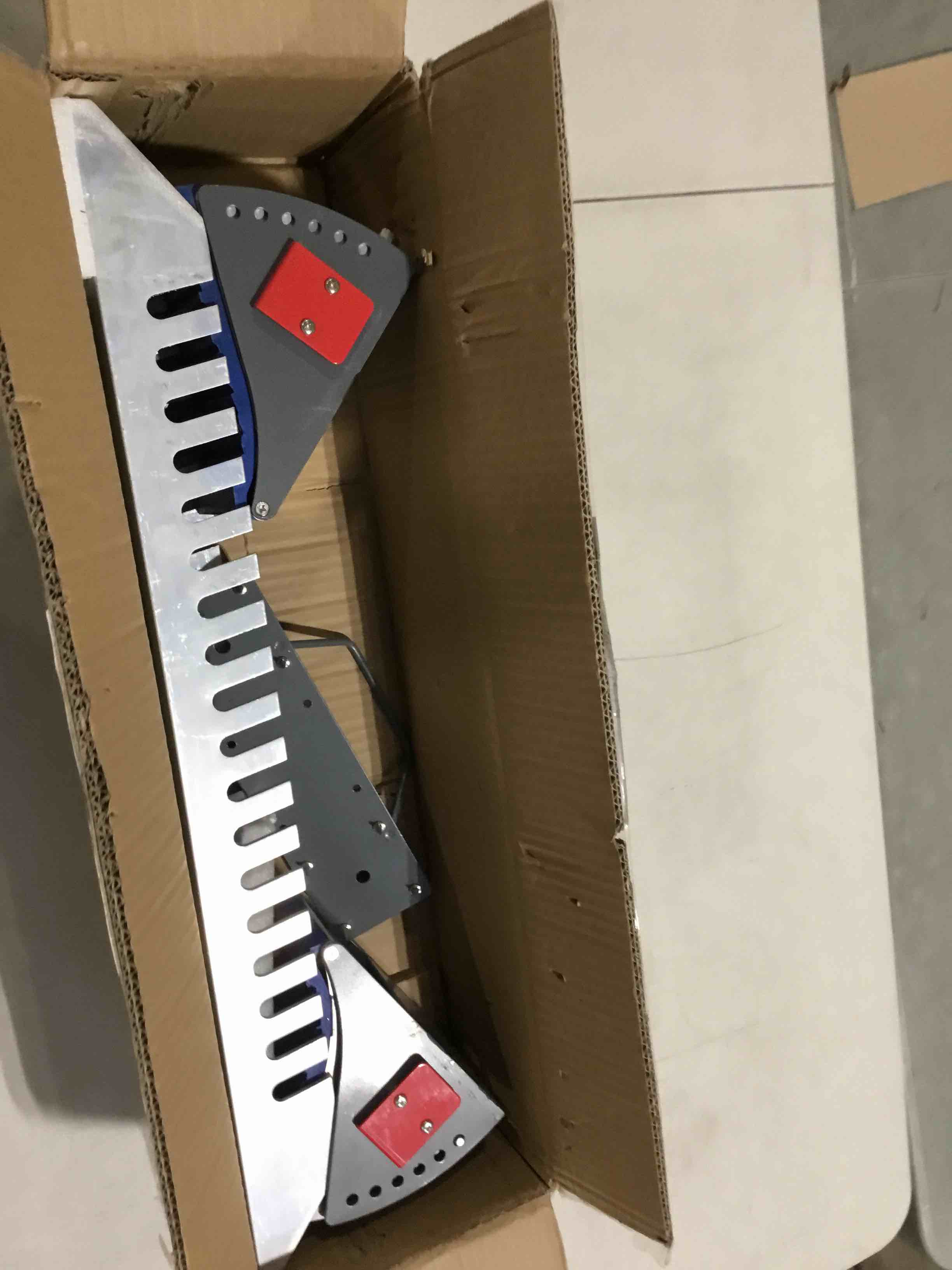 https://s3.amazonaws.com/lotting-images-prod/bidfta/YEL6783351_1724672270825.jpeg