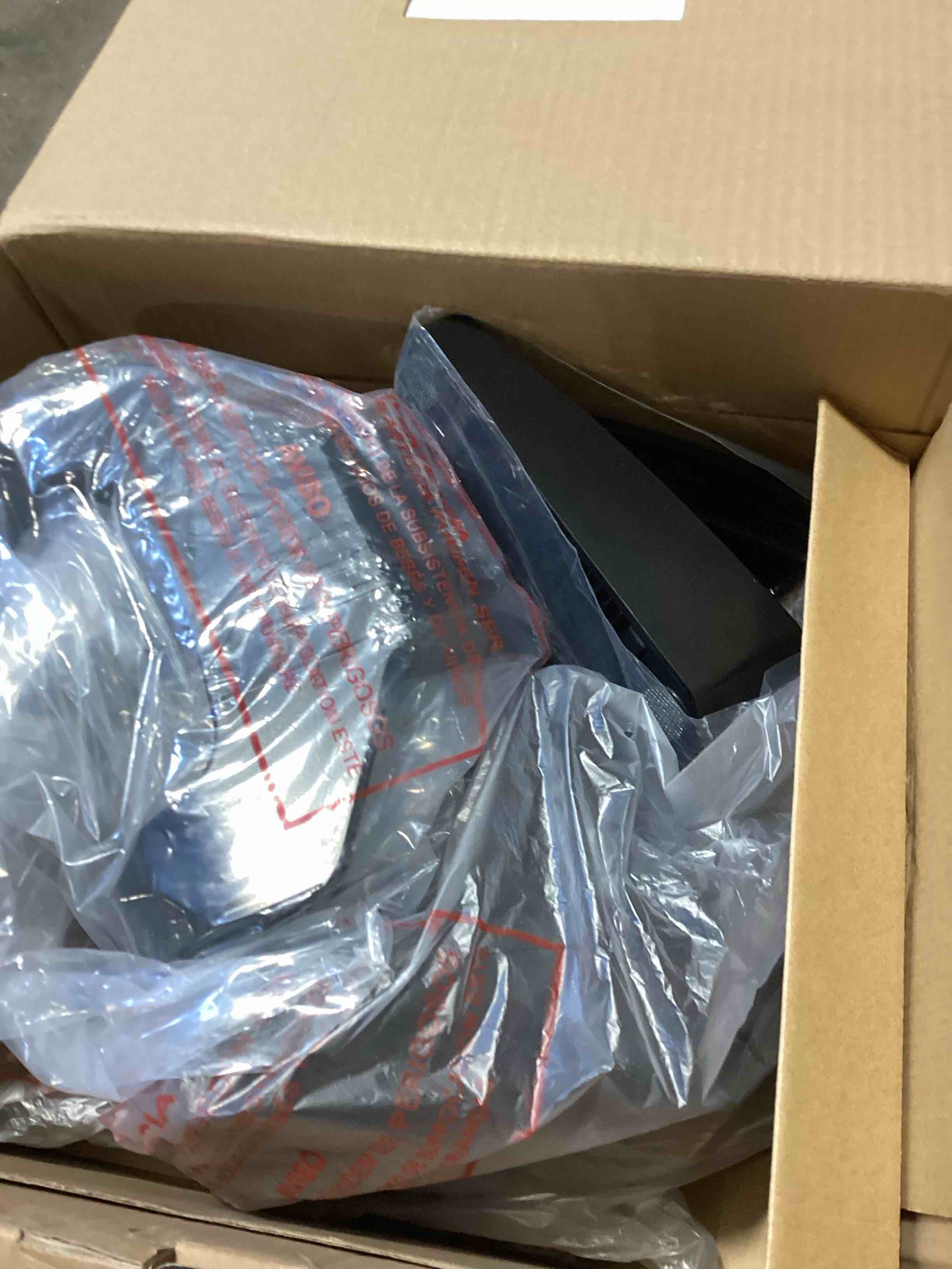 https://s3.amazonaws.com/lotting-images-prod/bidfta/YEL6784435_1727874937711.jpeg