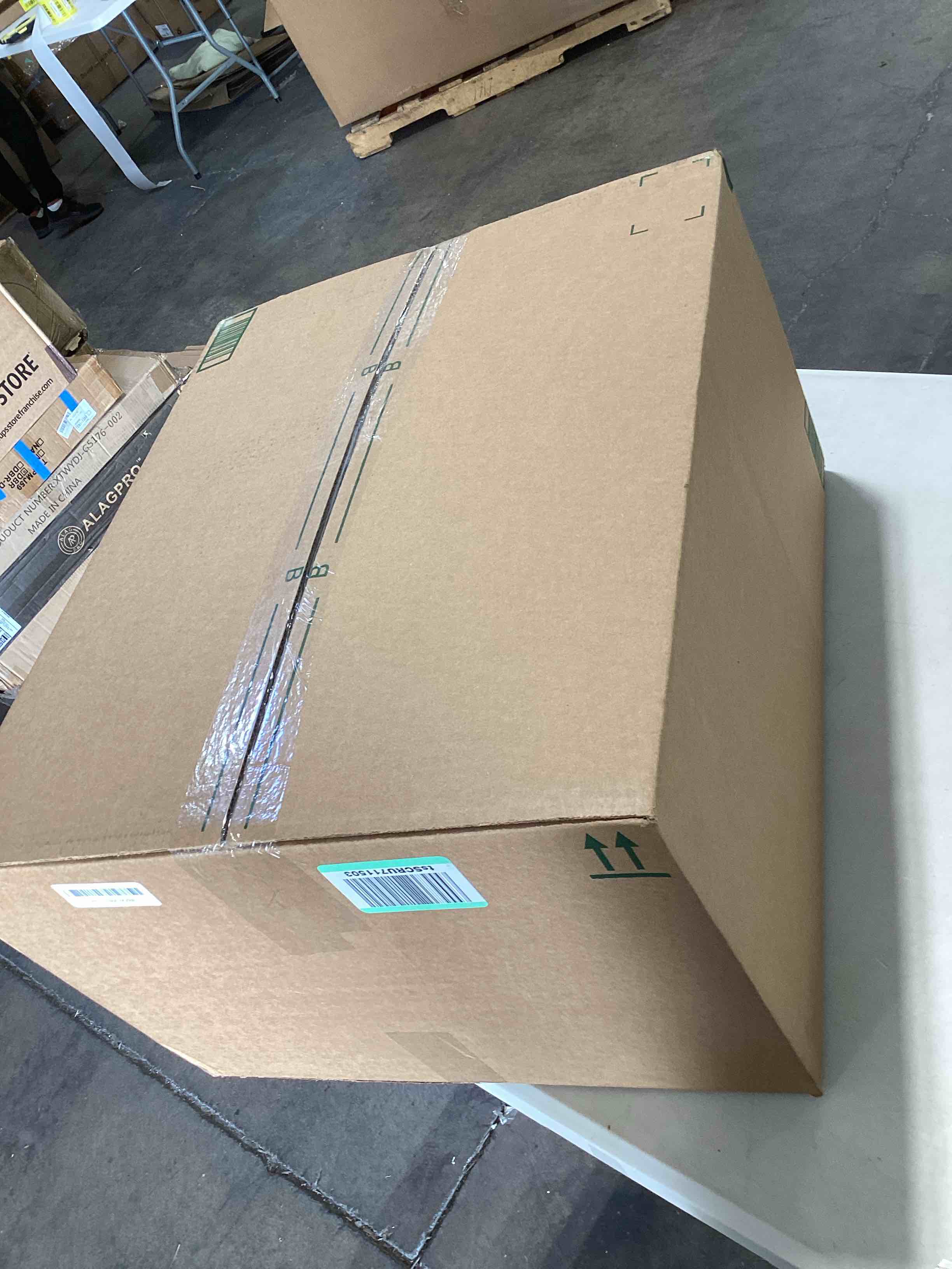 https://s3.amazonaws.com/lotting-images-prod/bidfta/YEL6784547_1727899637276.jpeg