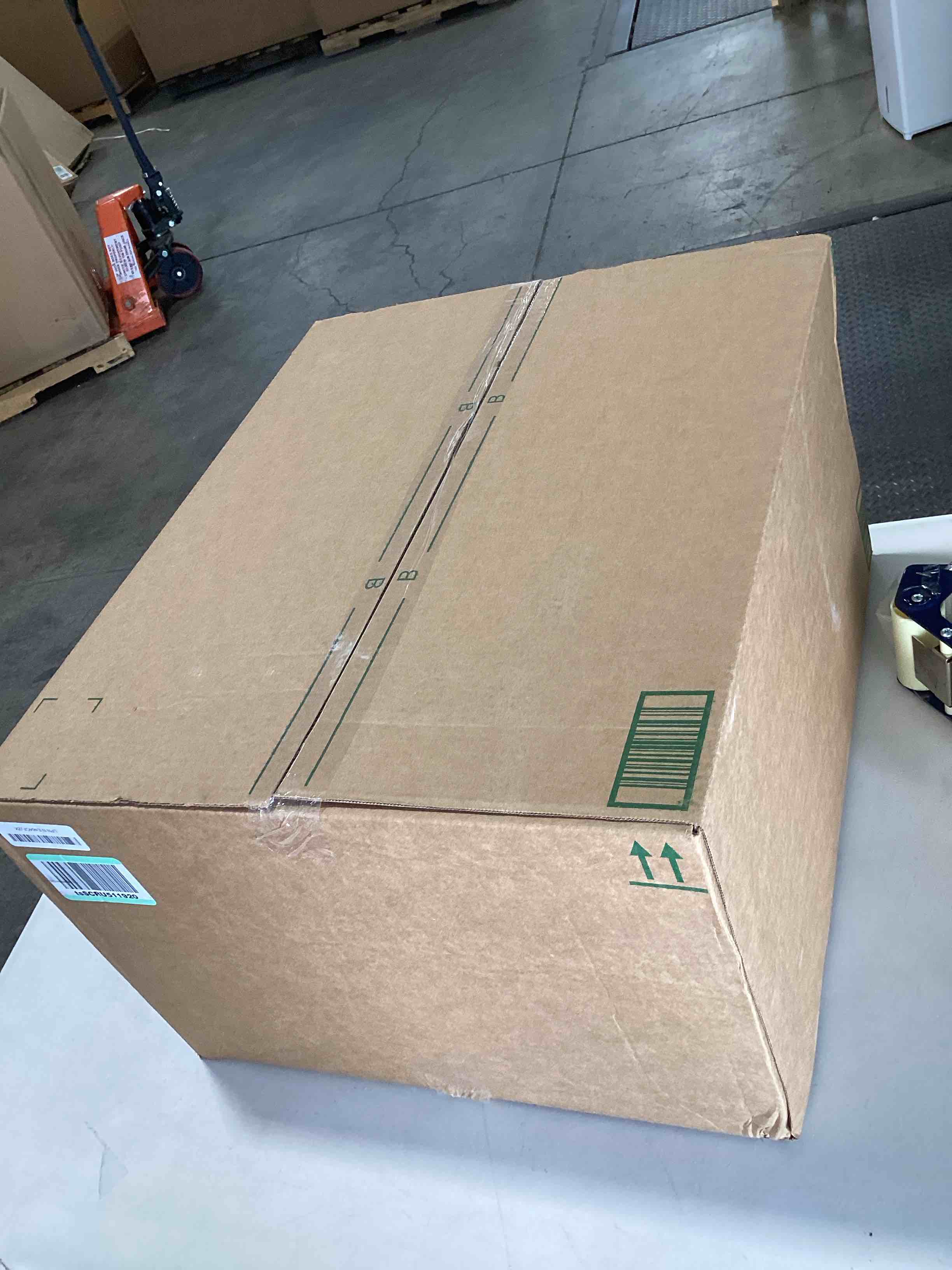 https://s3.amazonaws.com/lotting-images-prod/bidfta/YEL6784550_1727900059064.jpeg
