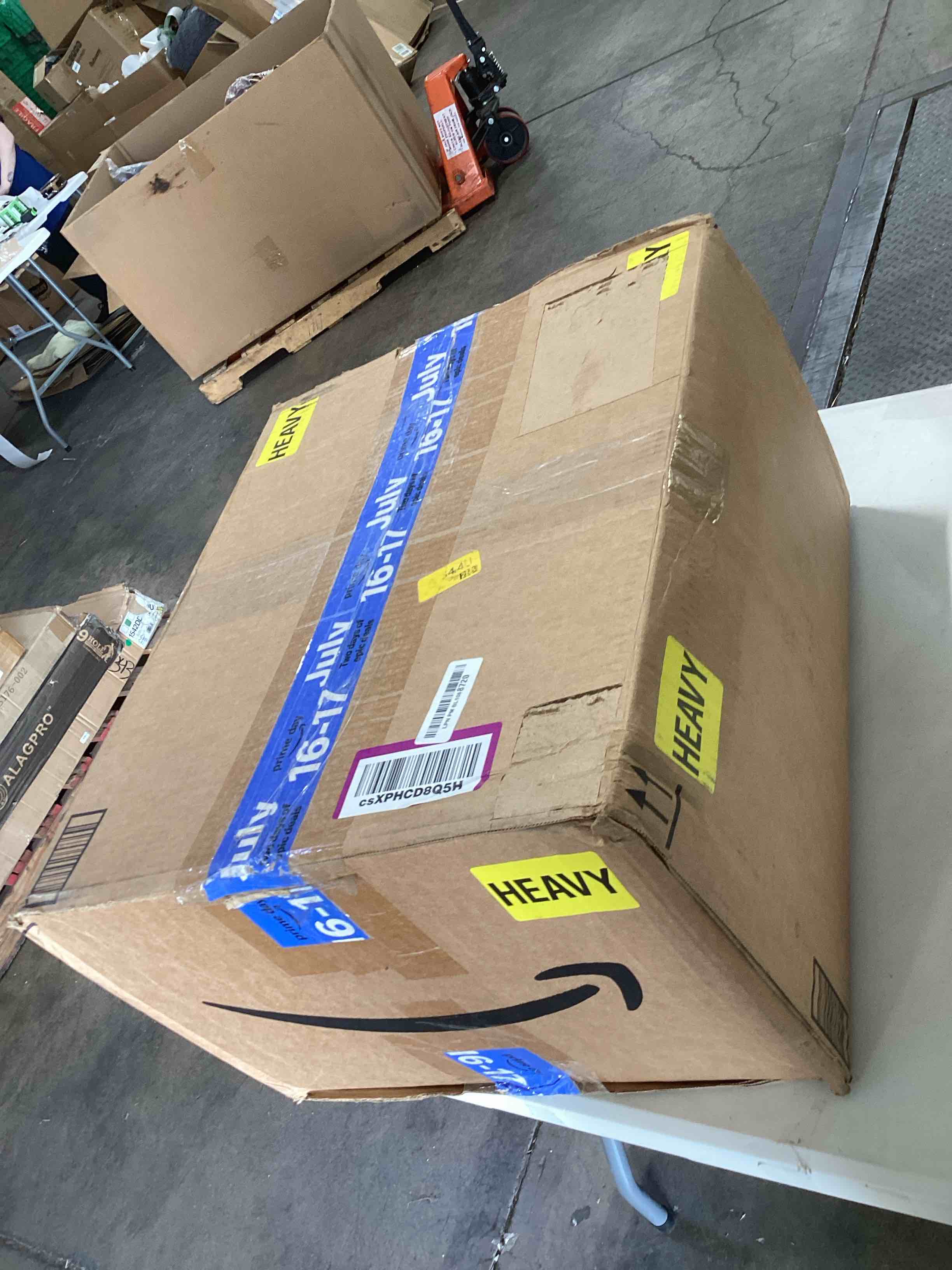 https://s3.amazonaws.com/lotting-images-prod/bidfta/YEL6784551_1727900121743.jpeg
