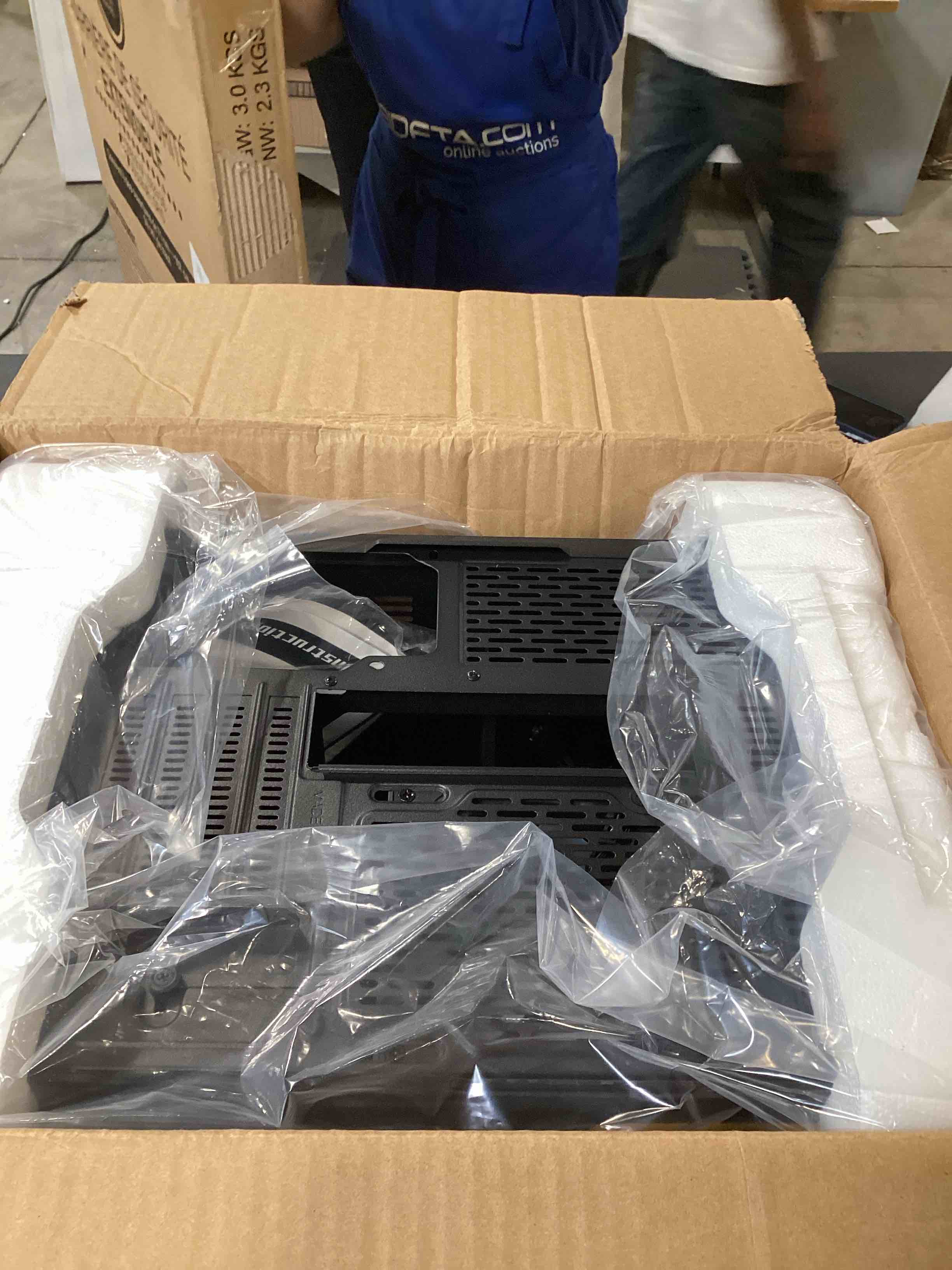 https://s3.amazonaws.com/lotting-images-prod/bidfta/YEL6786886_1722618562887.jpeg