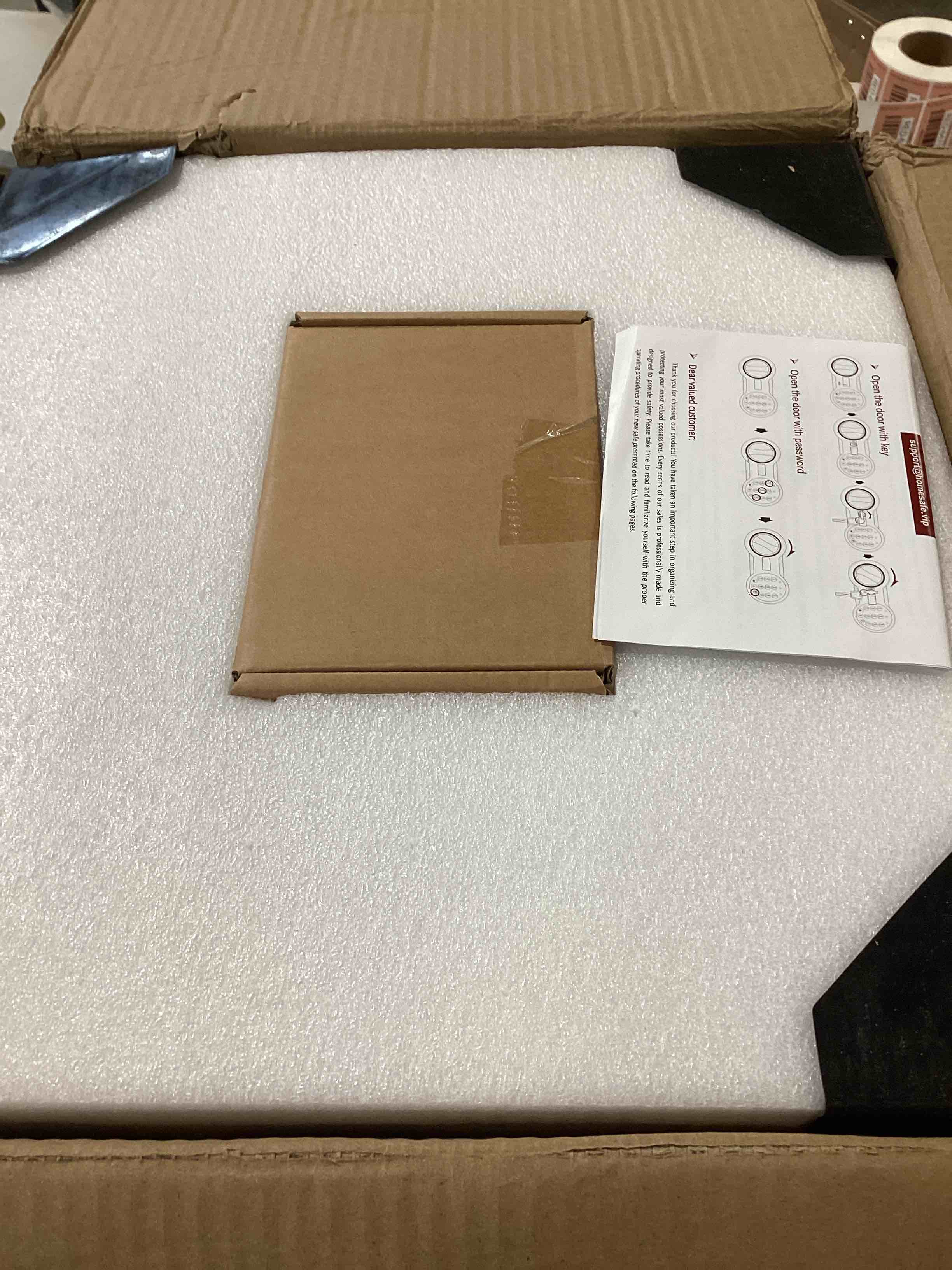 https://s3.amazonaws.com/lotting-images-prod/bidfta/YEL6787591_1723738677311.jpeg
